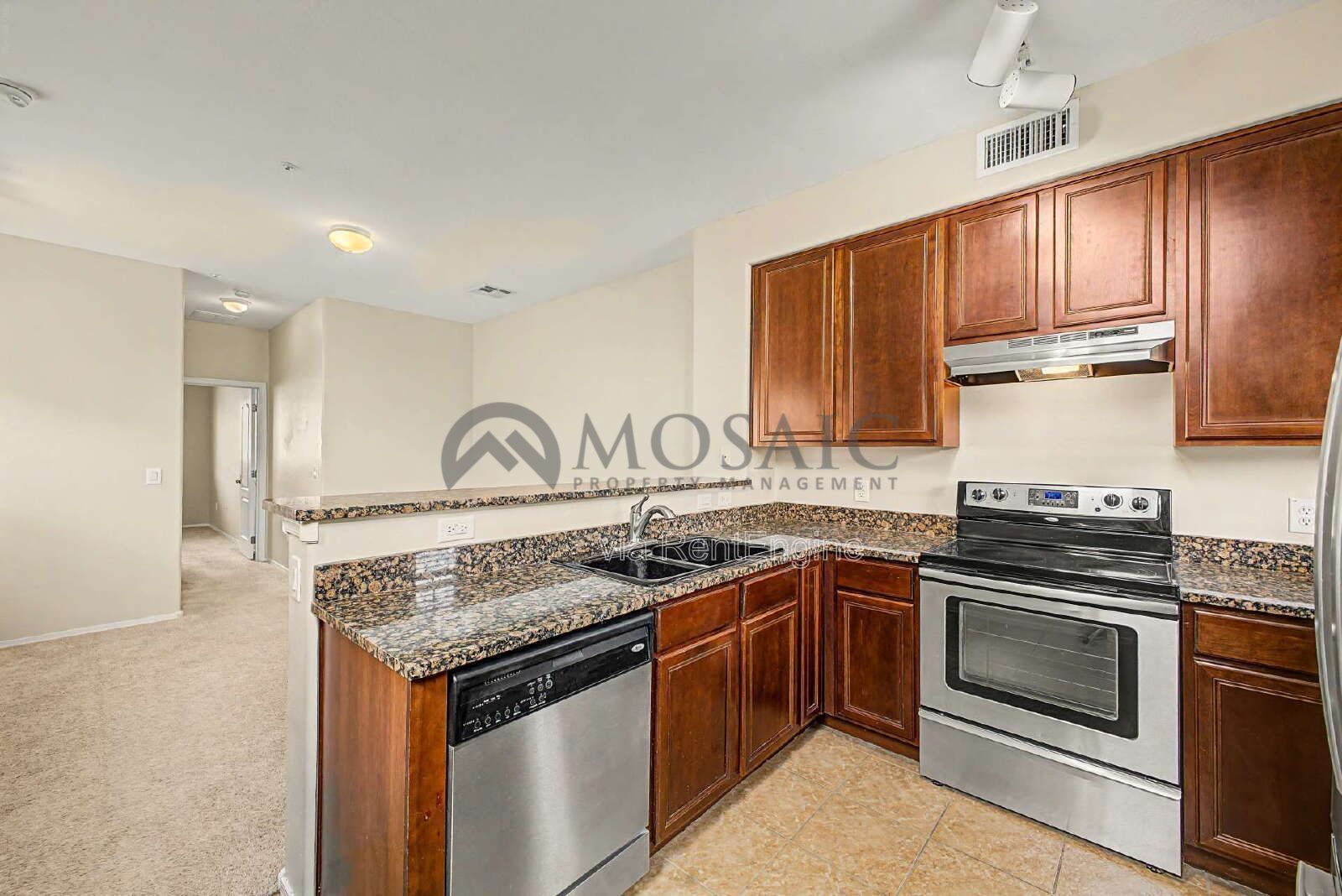 Amazing 3 bed, 2 bath home in Gilbert! property image