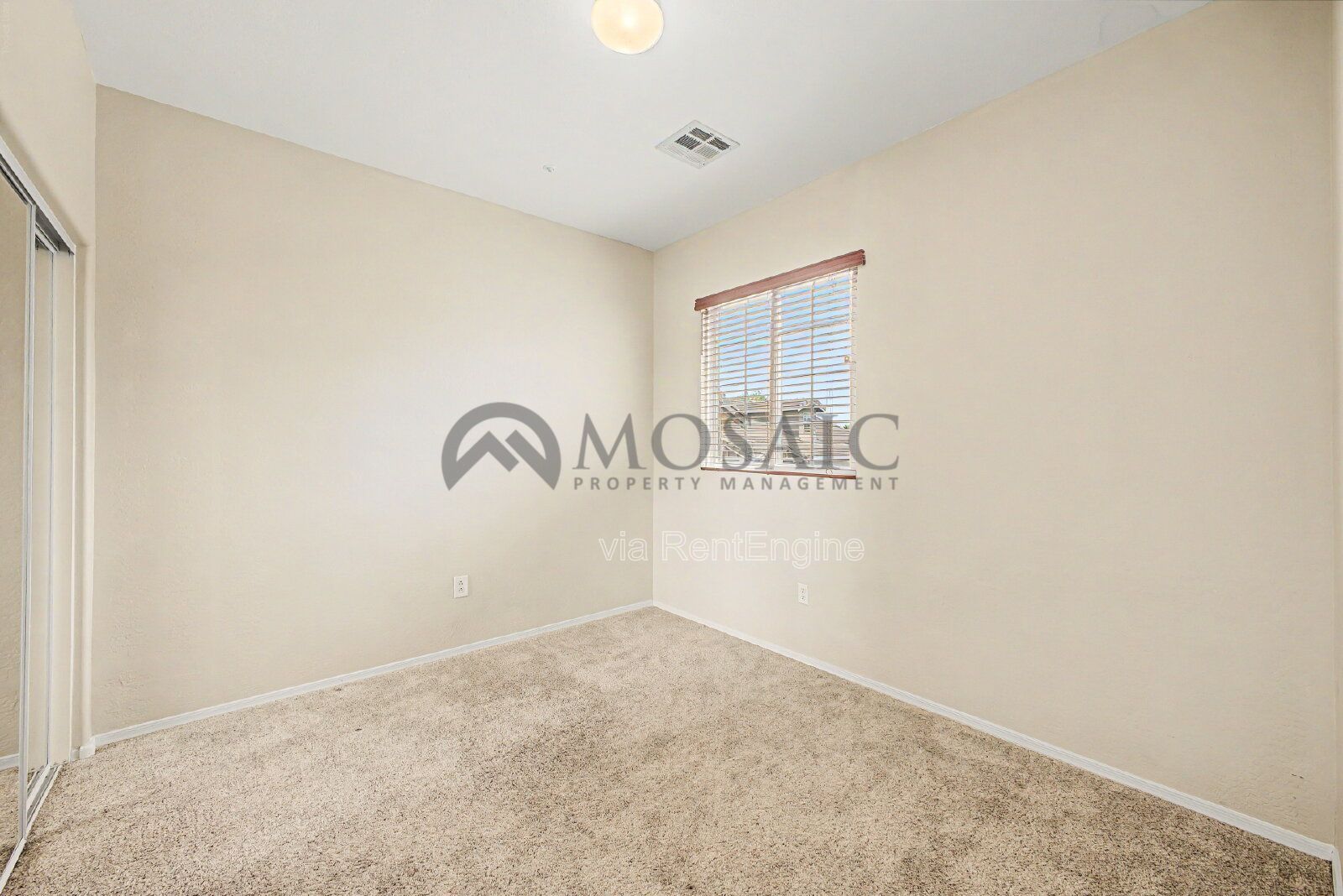 Amazing 3 bed, 2 bath home in Gilbert! property image