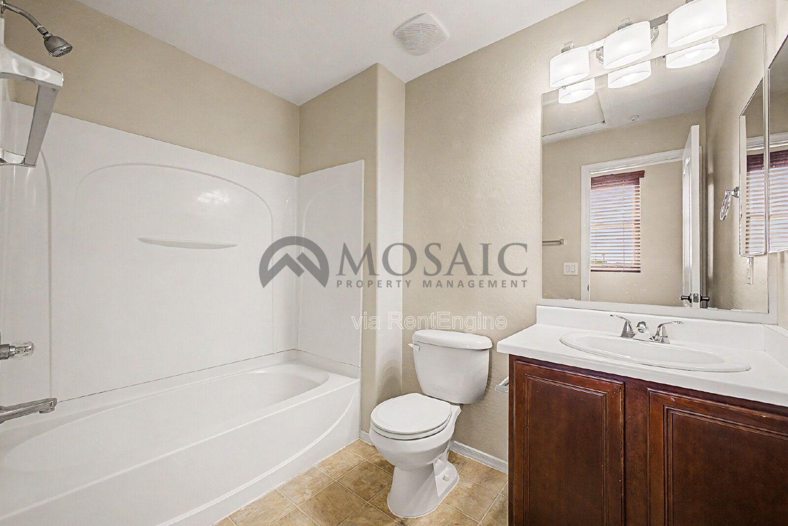 Amazing 3 bed, 2 bath home in Gilbert! property image