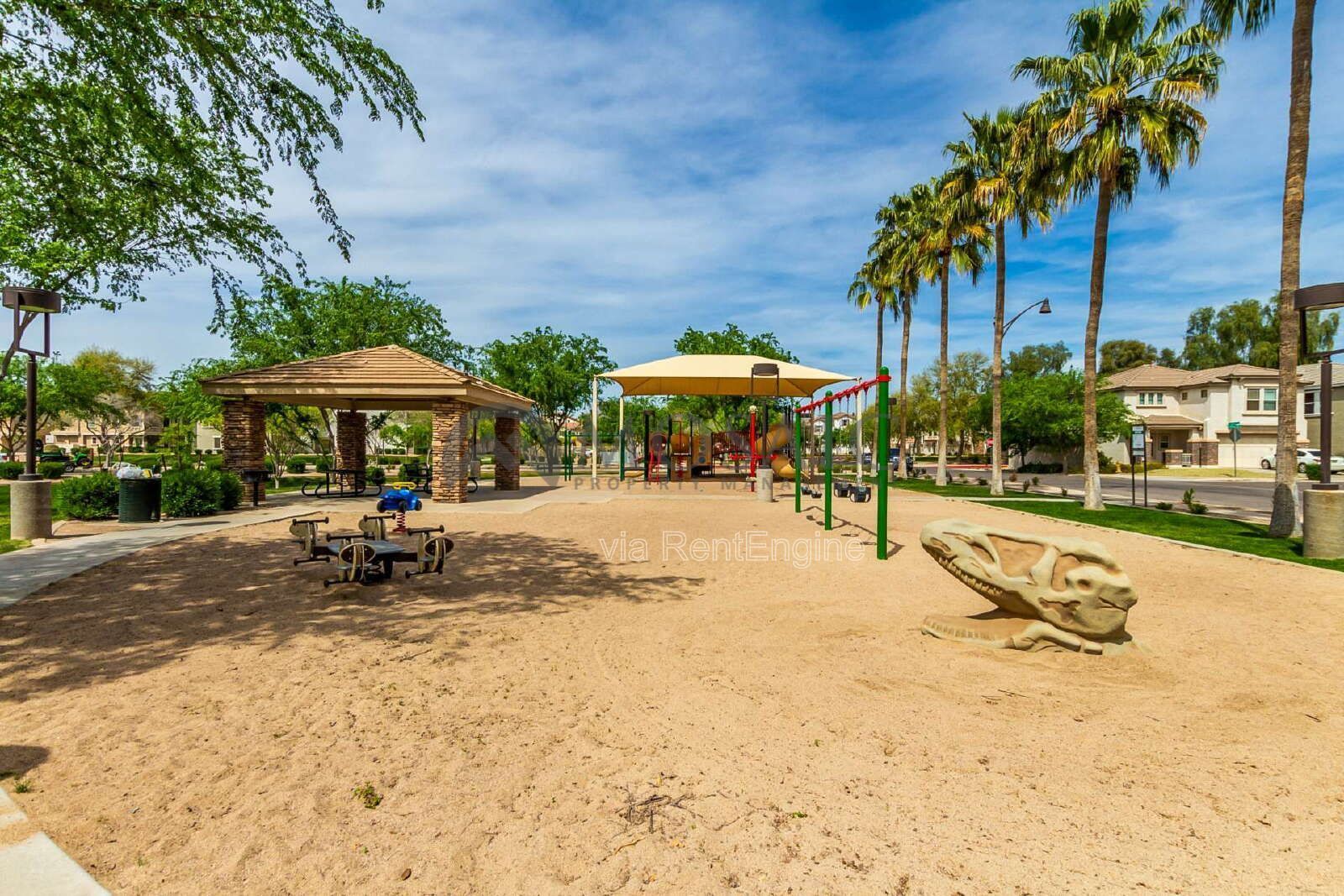 Amazing 3 bed, 2 bath home in Gilbert! property image