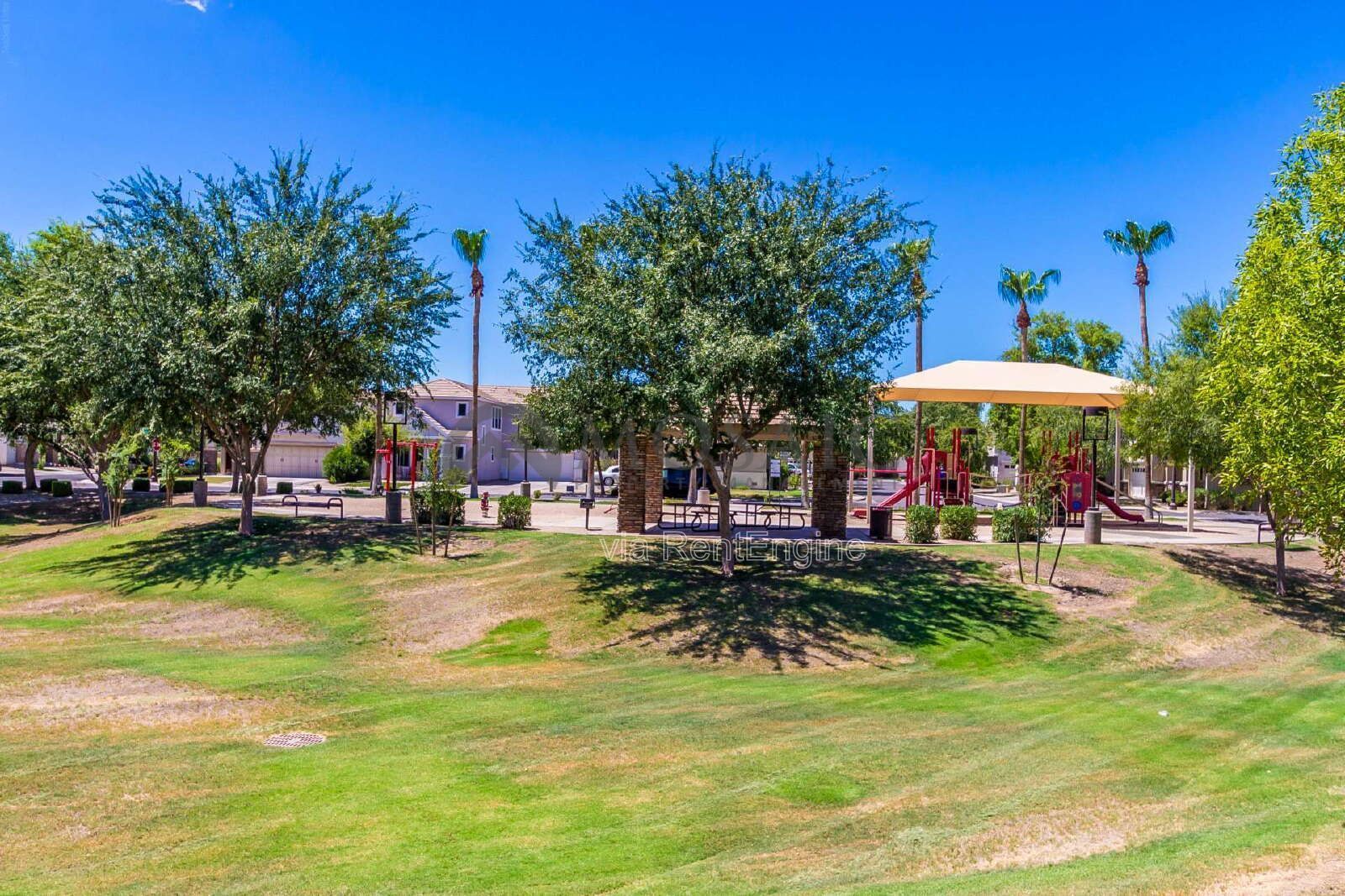 Amazing 3 bed, 2 bath home in Gilbert! property image