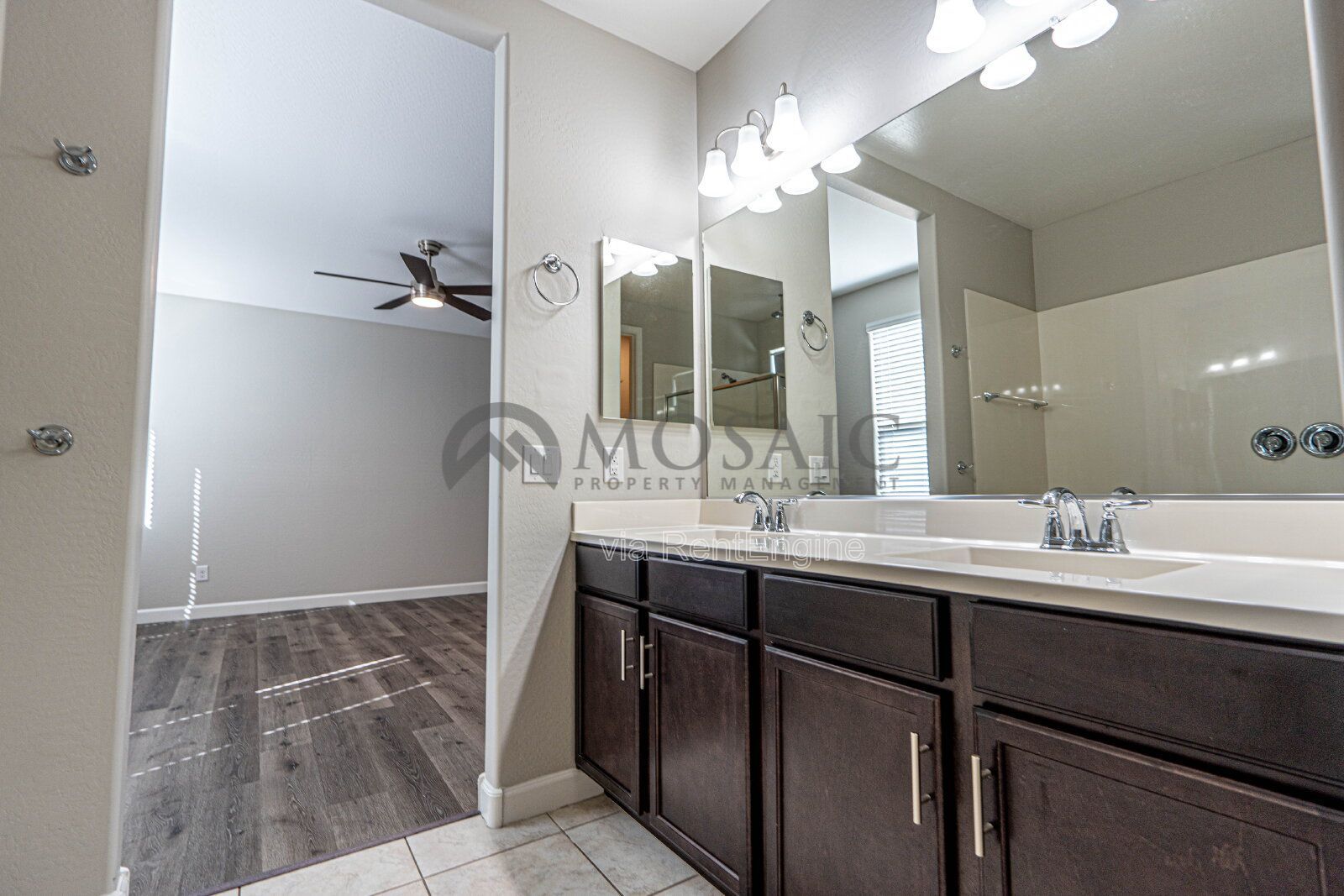 3 bed/ 2 bath home with HUGE backyard! property image