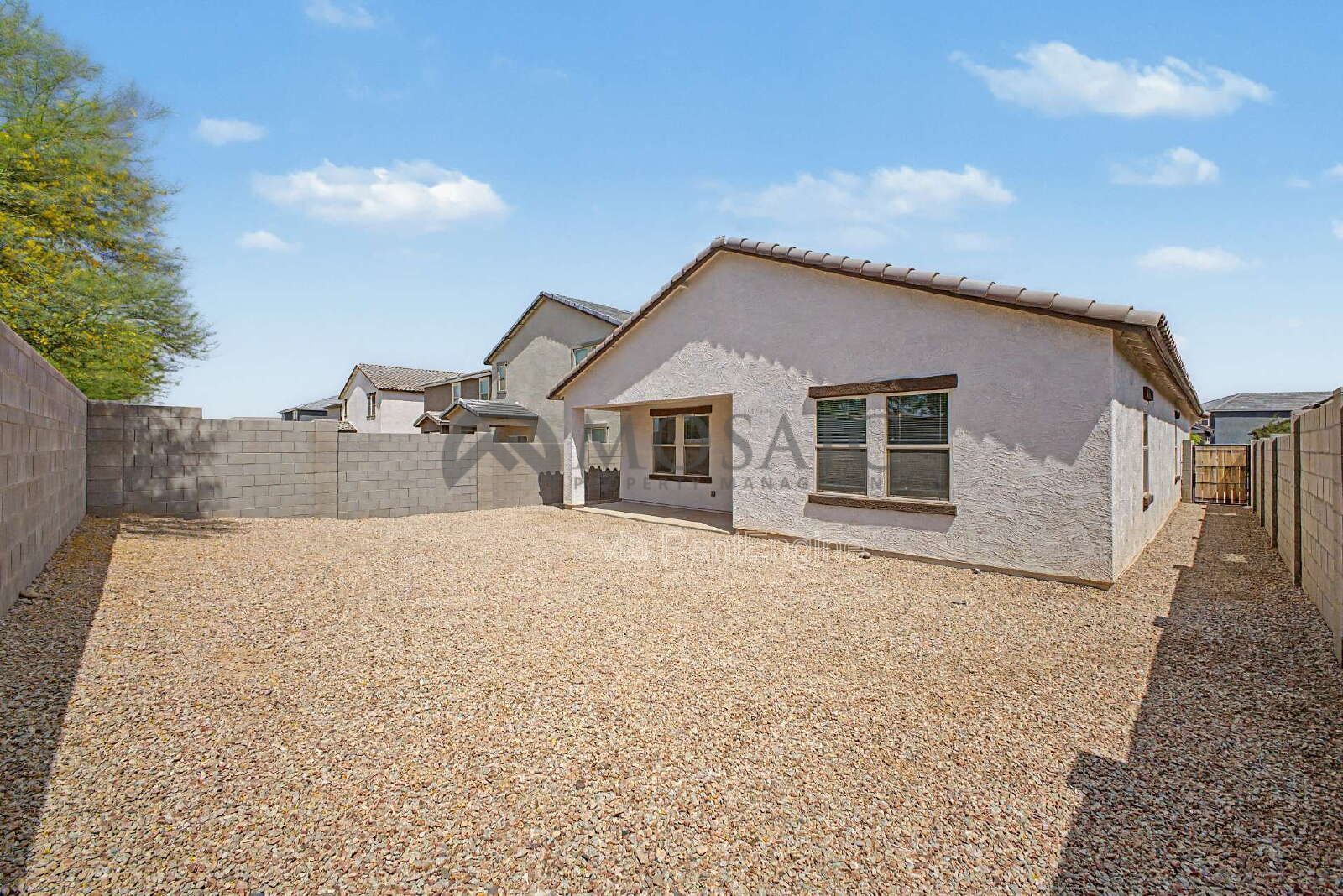 Welcome to your next home in the heart of Tolleson! property image