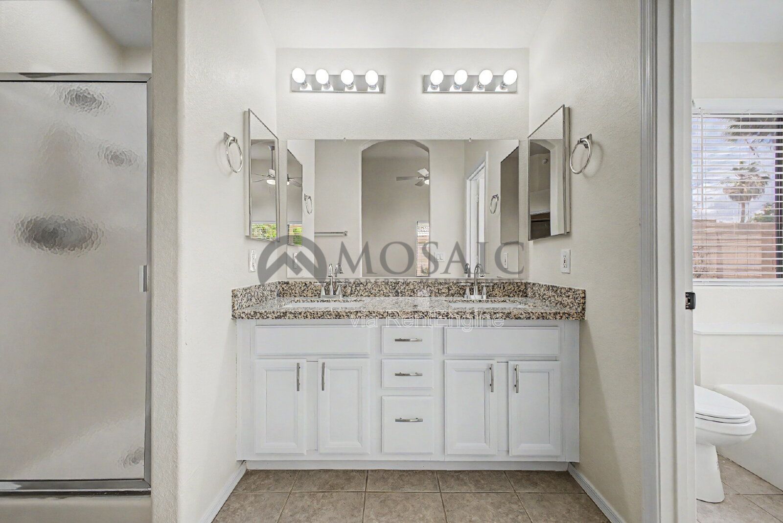 Welcome to your next home in one of Gilbert's most desirable neighborhoods. property image