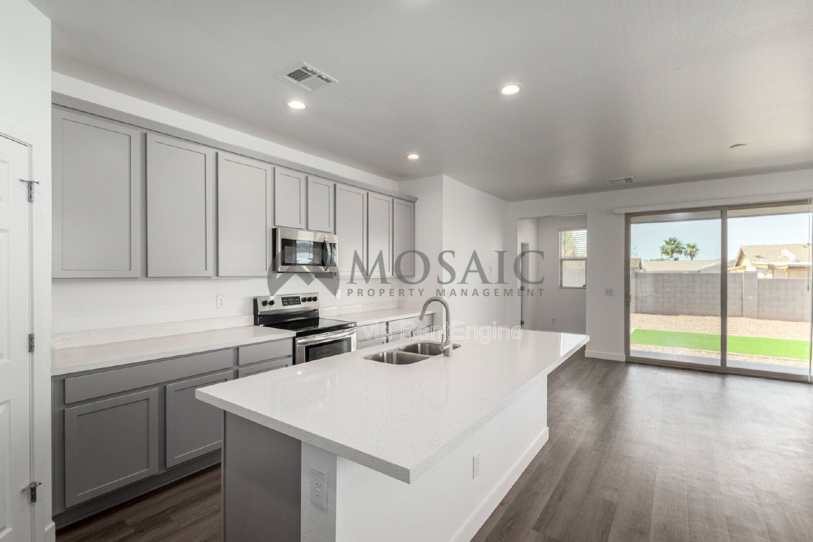 Beautiful 3 bedroom, 2 bathroom home! property image