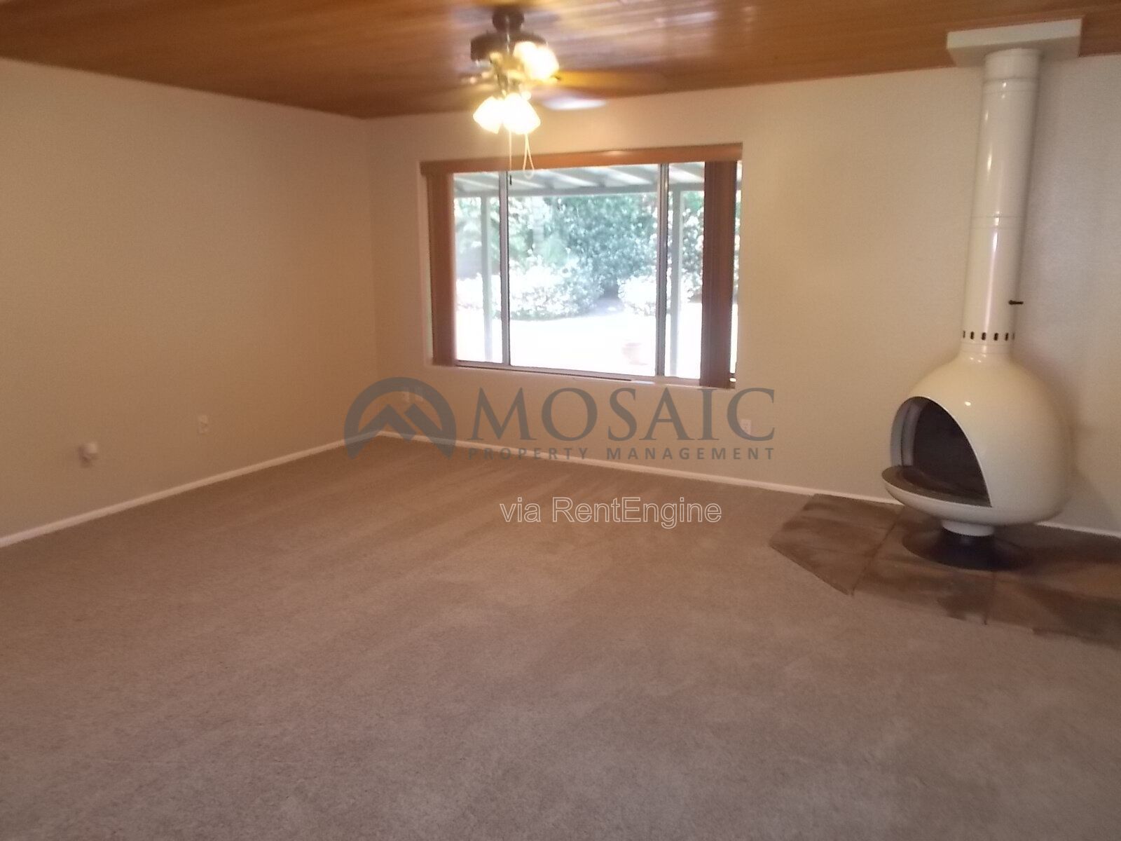Move in ready home located in Ahwatukee. property image
