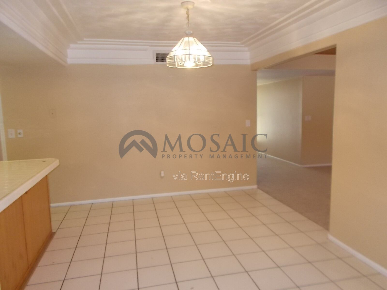 Move in ready home located in Ahwatukee. property image