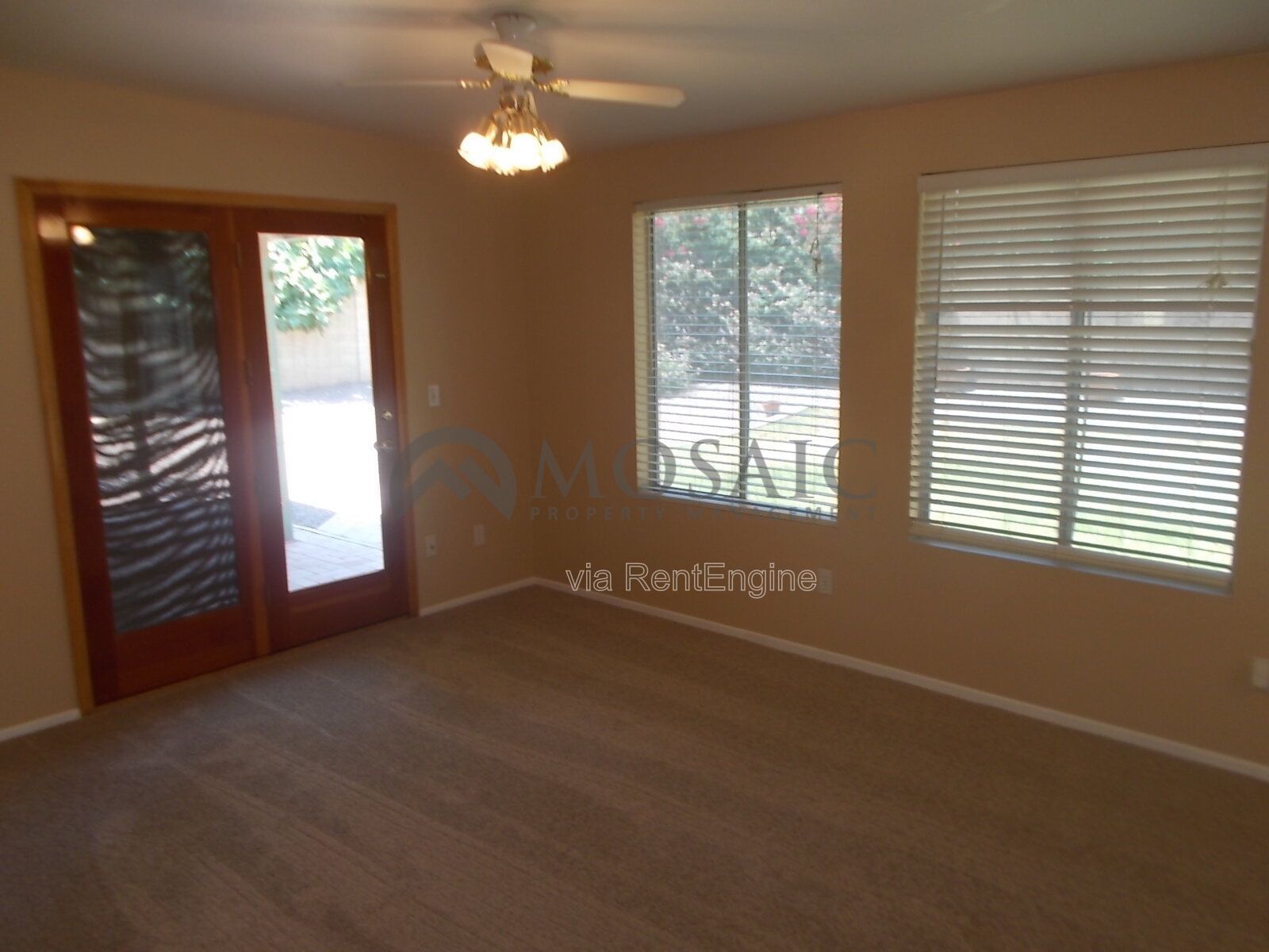 Move in ready home located in Ahwatukee. property image