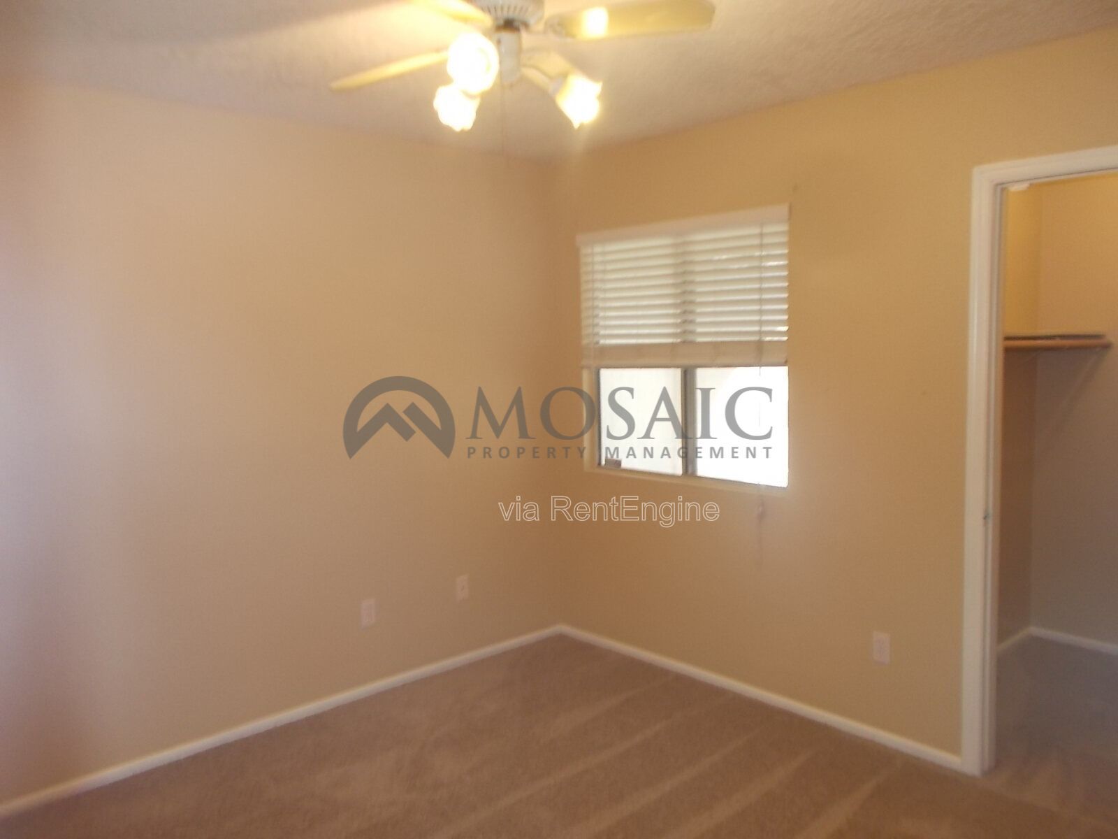 Move in ready home located in Ahwatukee. property image