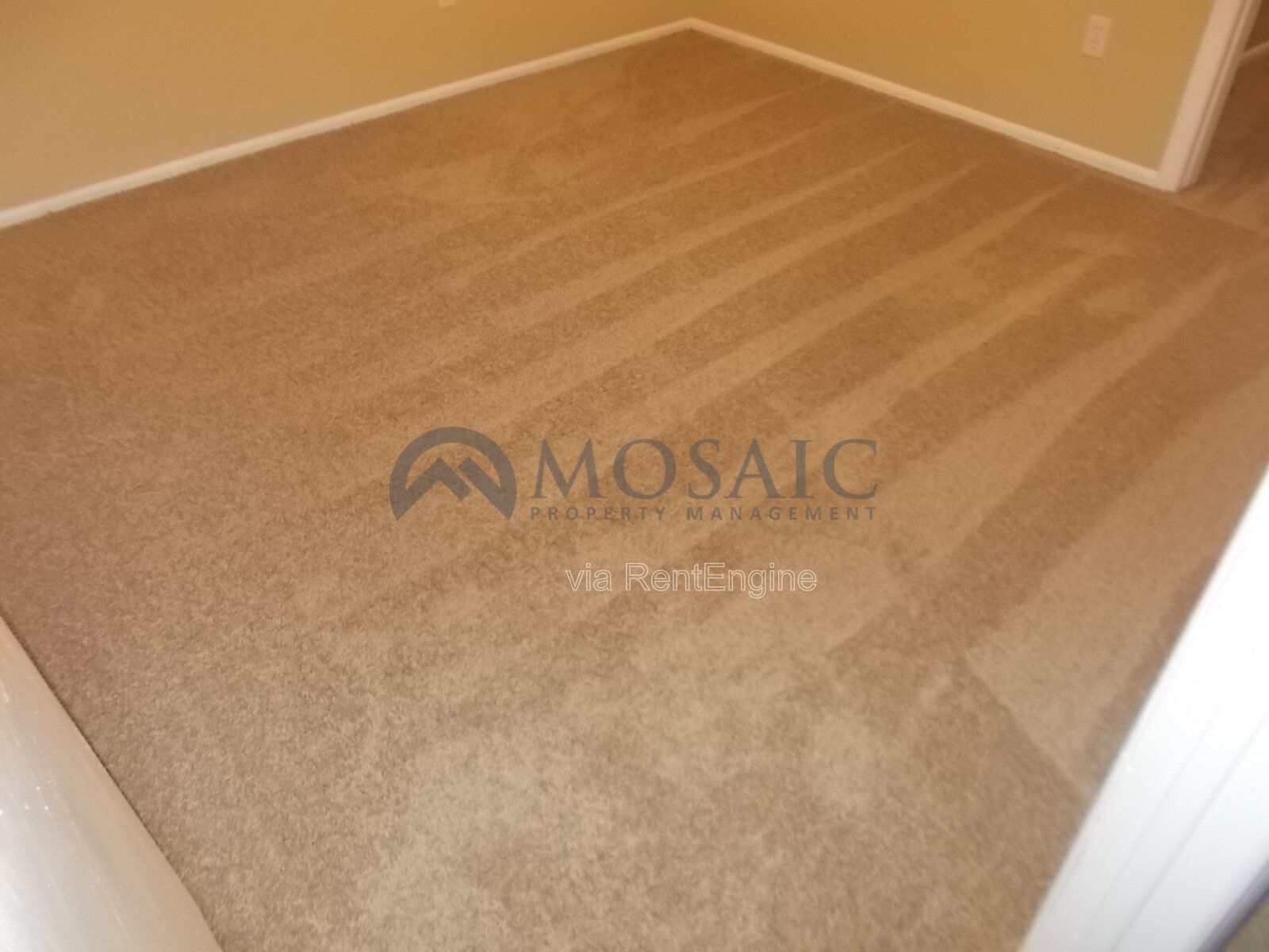 Move in ready home located in Ahwatukee. property image