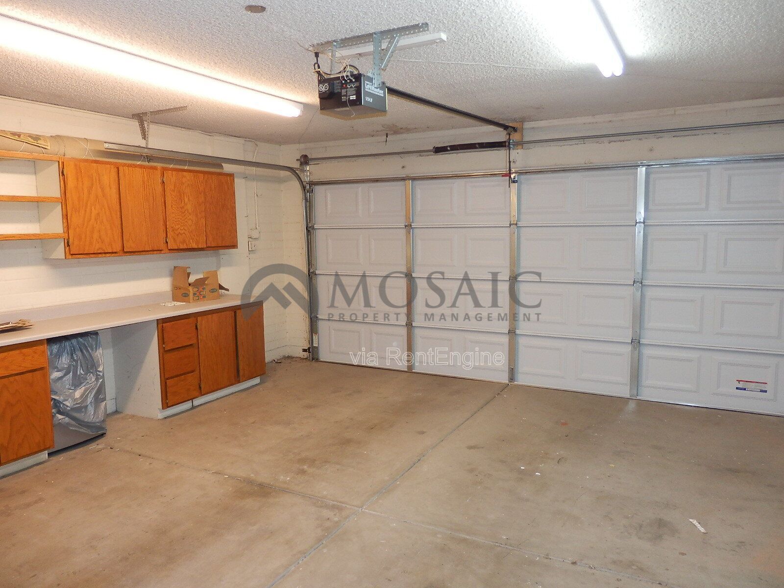 Move in ready home located in Ahwatukee. property image