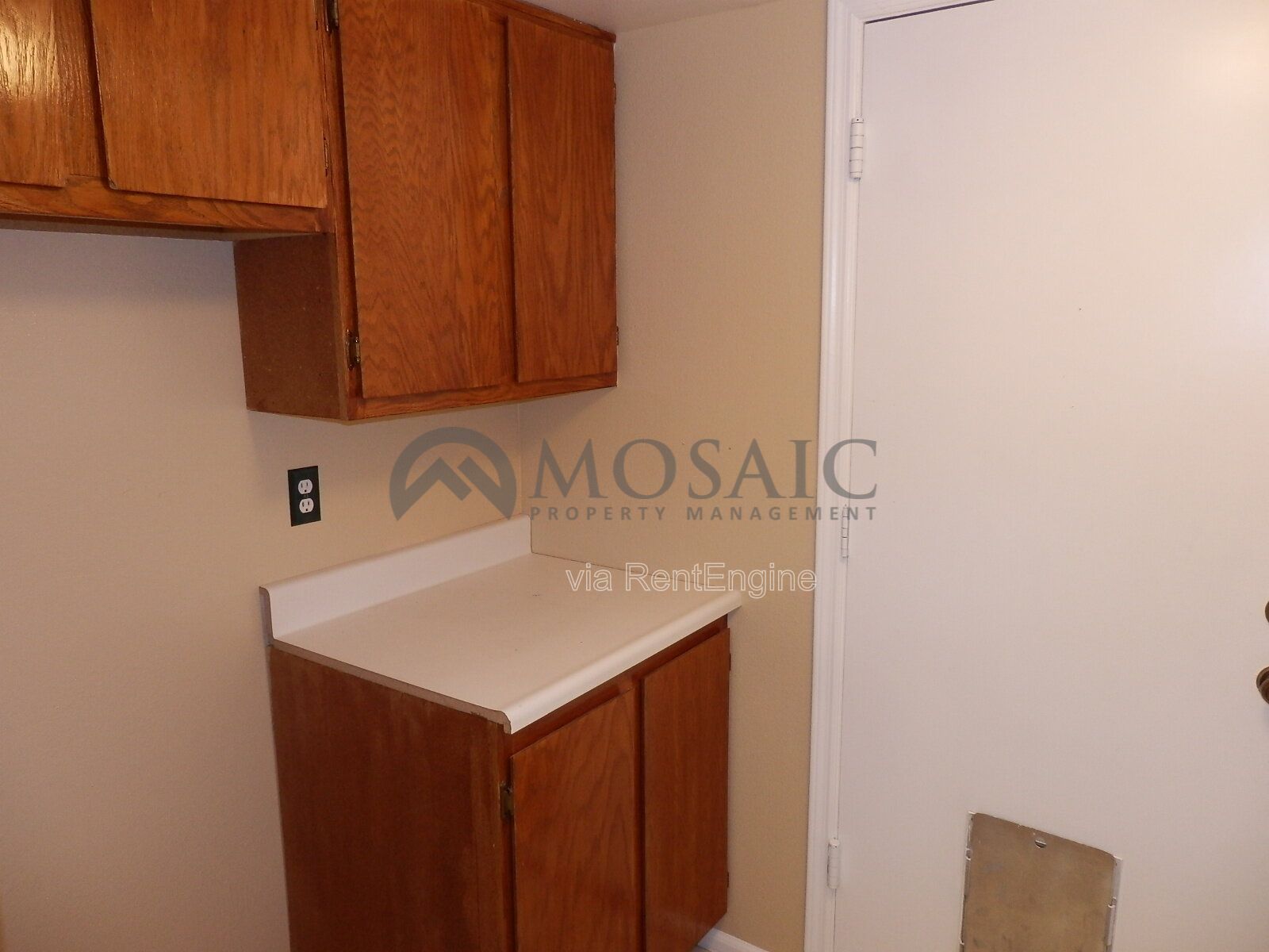 Move in ready home located in Ahwatukee. property image