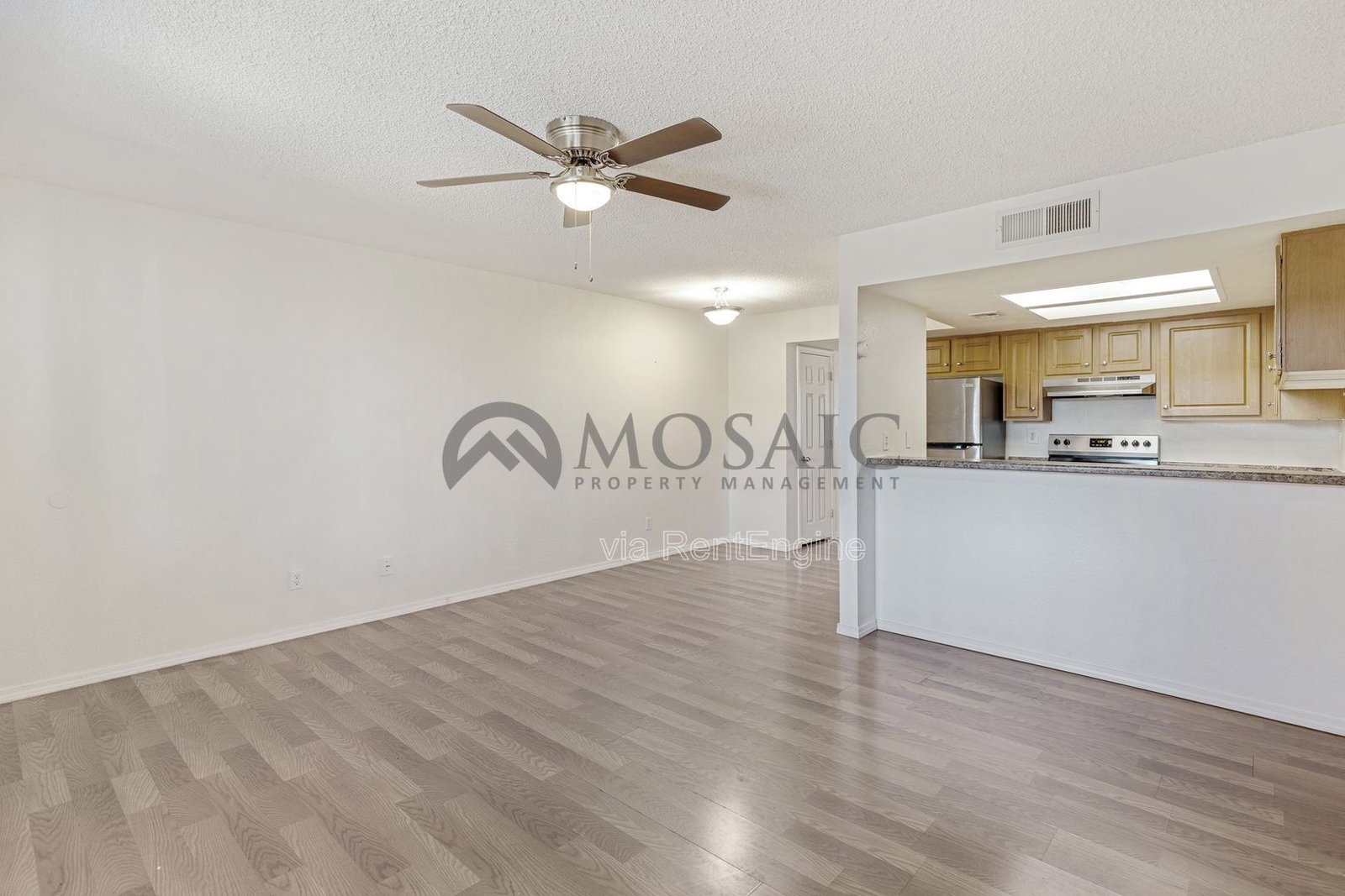 ADORABLE 1 bed/1bath CONDO**Section 8 Accepted** property image