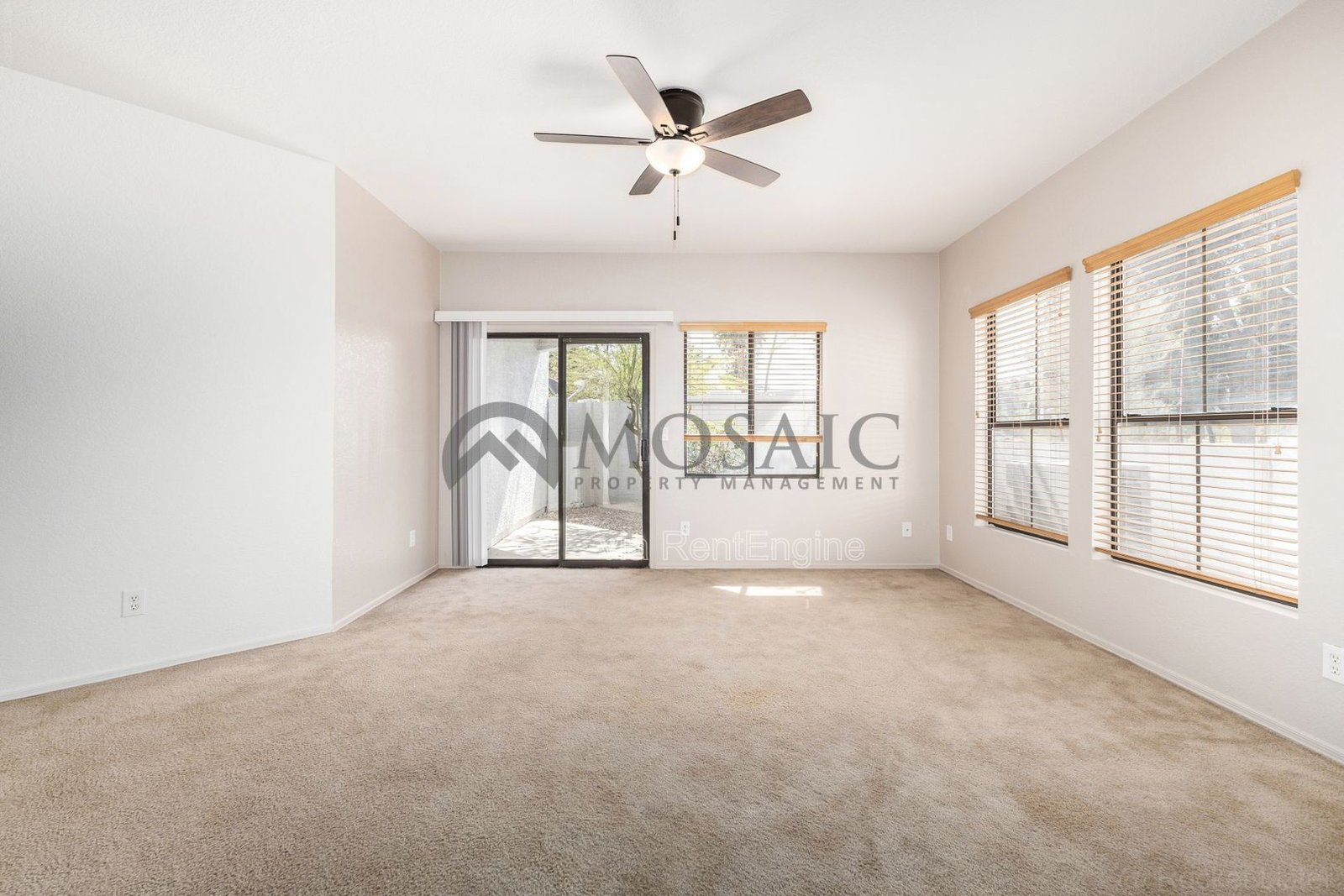 Perfect 2 bed 2 bath Condo! Brand New Flooring! property image
