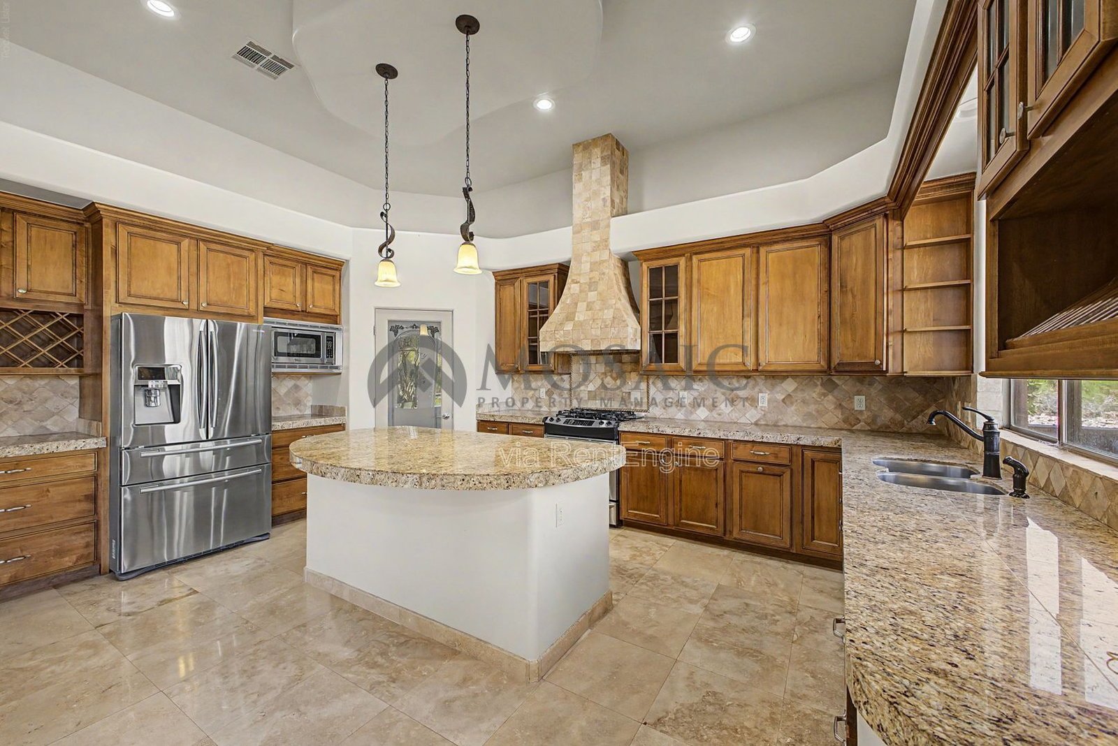 Beautiful 1.3 Acre Desert Oasis! property image