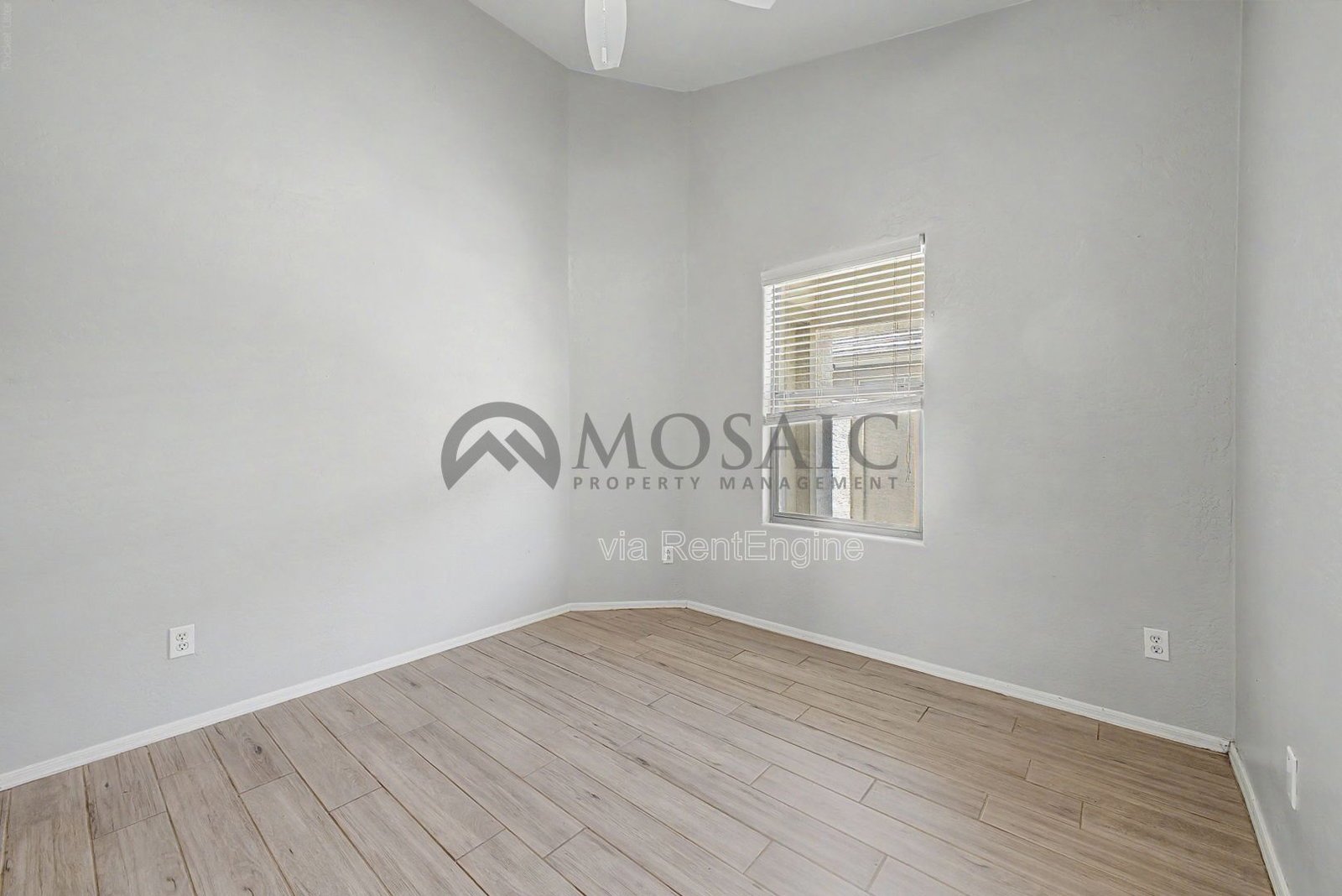 True 4 Bedroom, move in ready home in great QC Location! property image