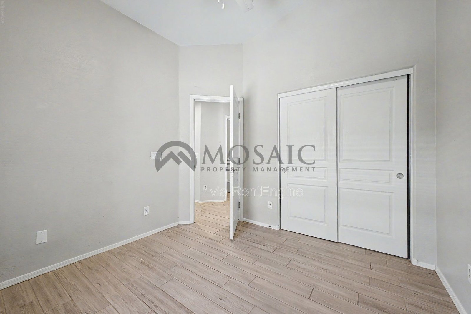 True 4 Bedroom, move in ready home in great QC Location! property image