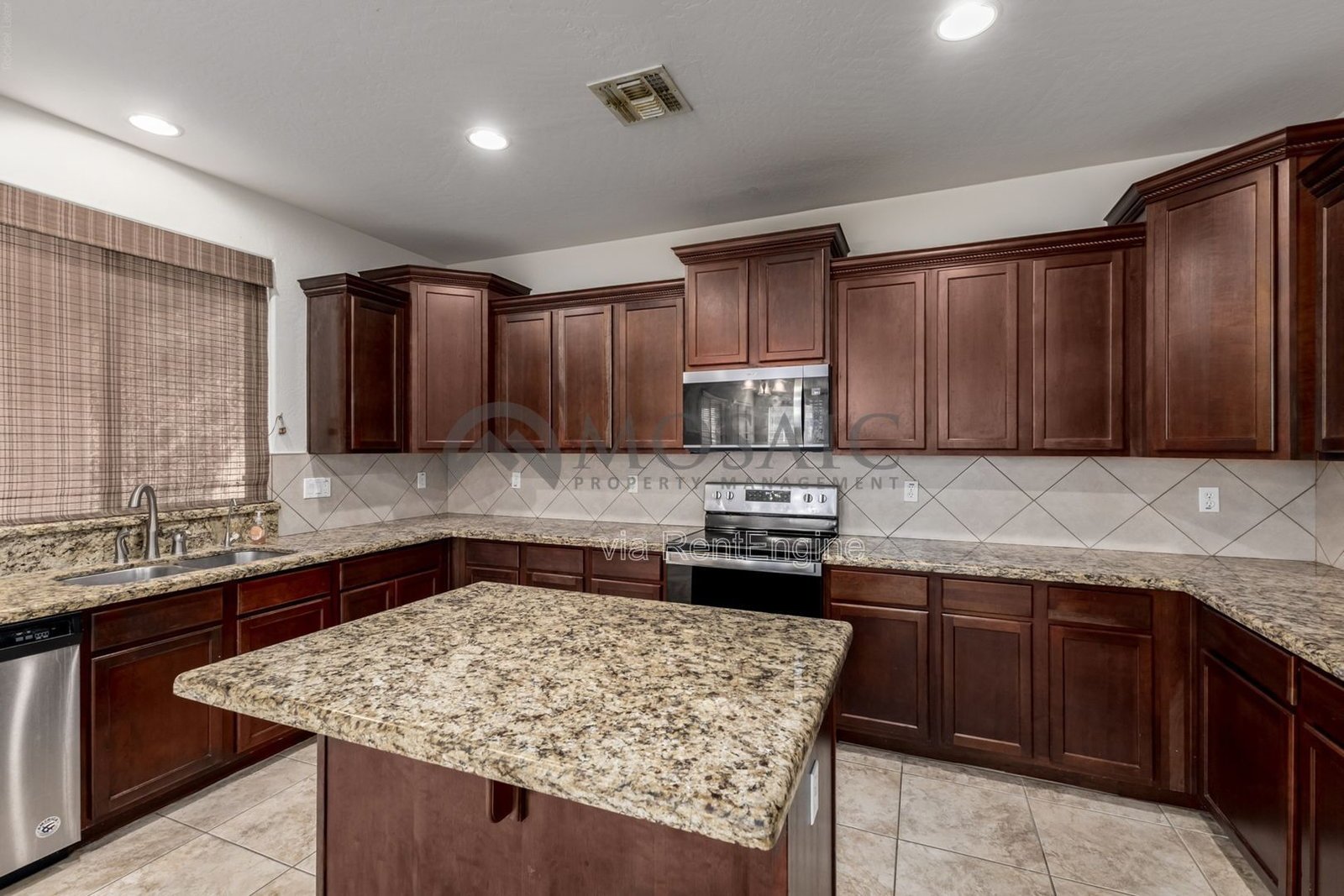 Spacious 4-Bedroom Home with 3 Full Baths in Prime Gilbert Location! property image