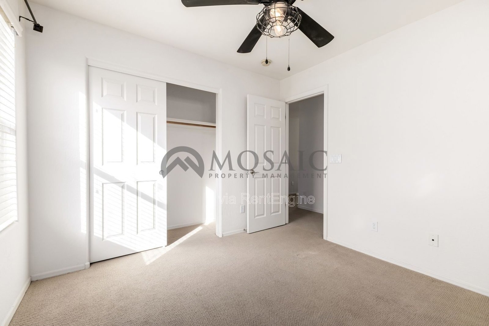 Spacious 4-Bedroom Home with 3 Full Baths in Prime Gilbert Location! property image
