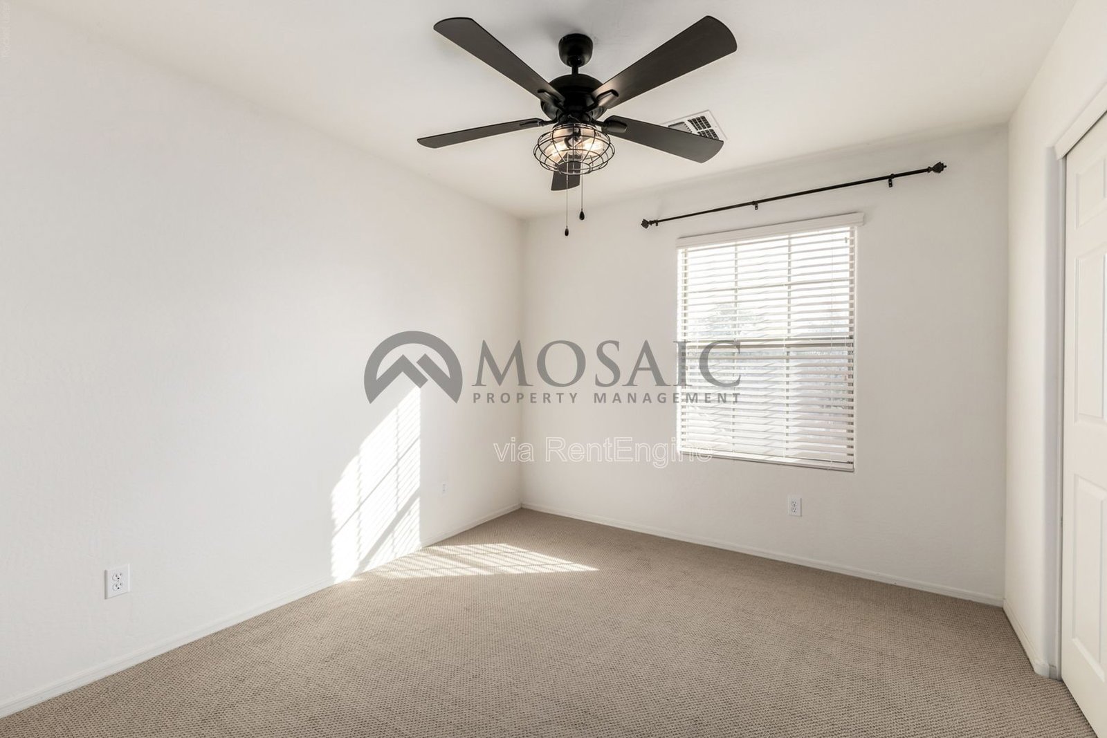 Spacious 4-Bedroom Home with 3 Full Baths in Prime Gilbert Location! property image