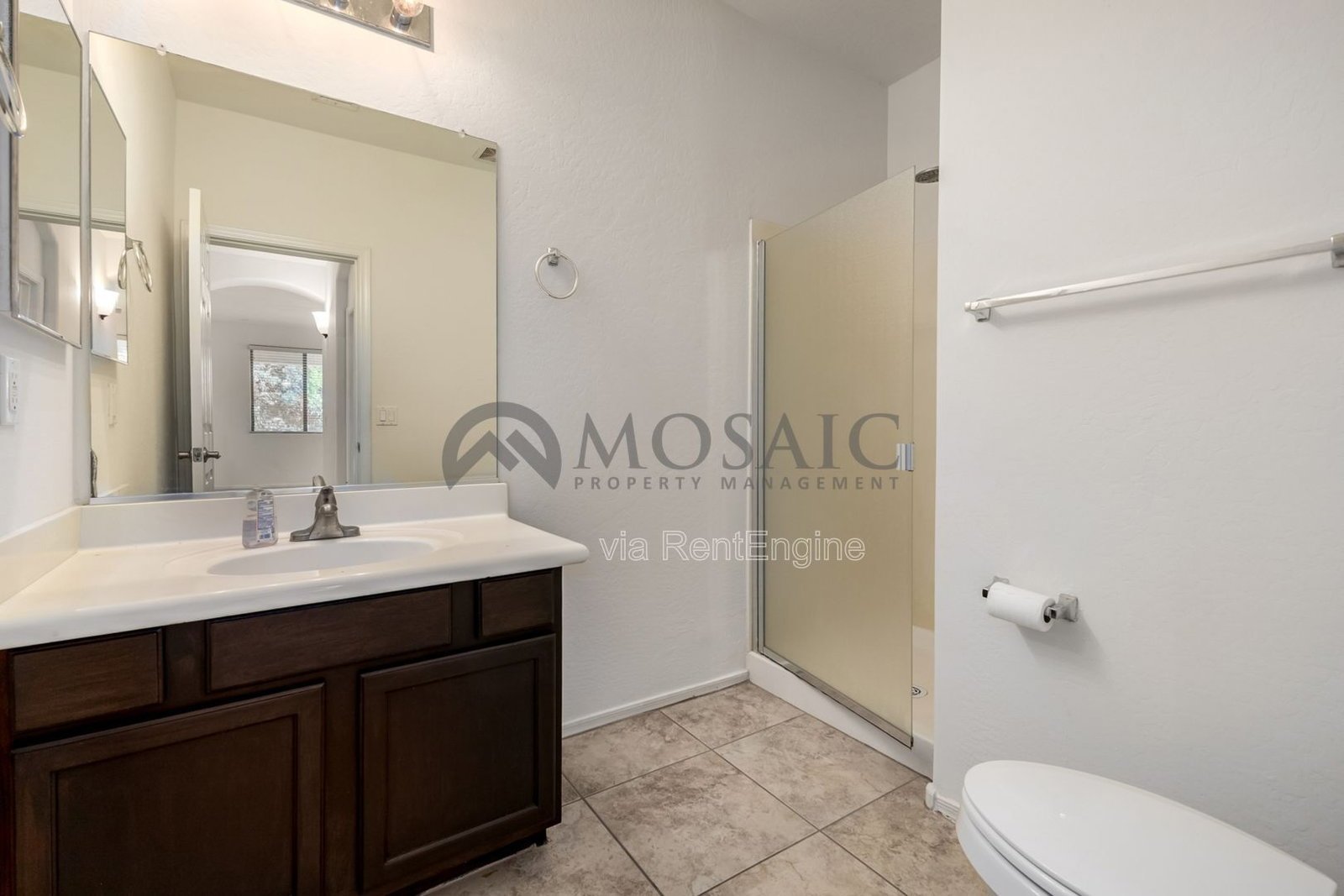 Spacious 4-Bedroom Home with 3 Full Baths in Prime Gilbert Location! property image