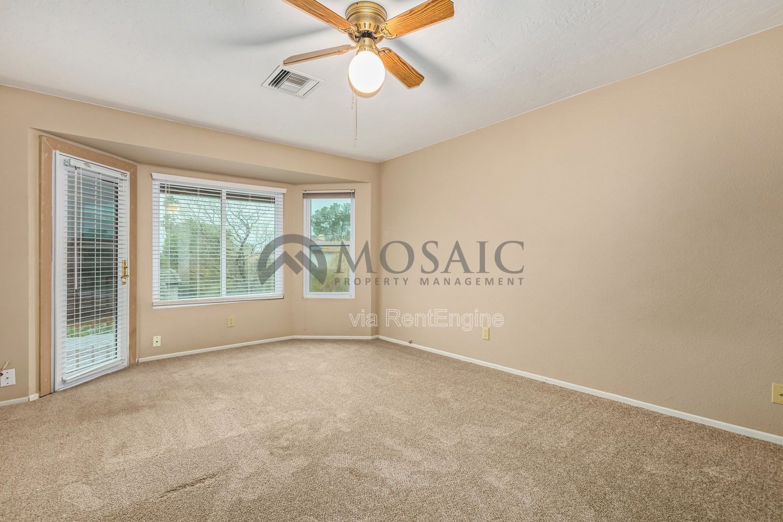4 bed/2.5 bath with Private Pool for in Scottsdale! property image