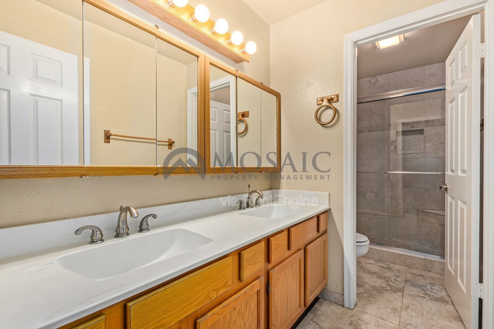 4 bed/2.5 bath with Private Pool for in Scottsdale! property image