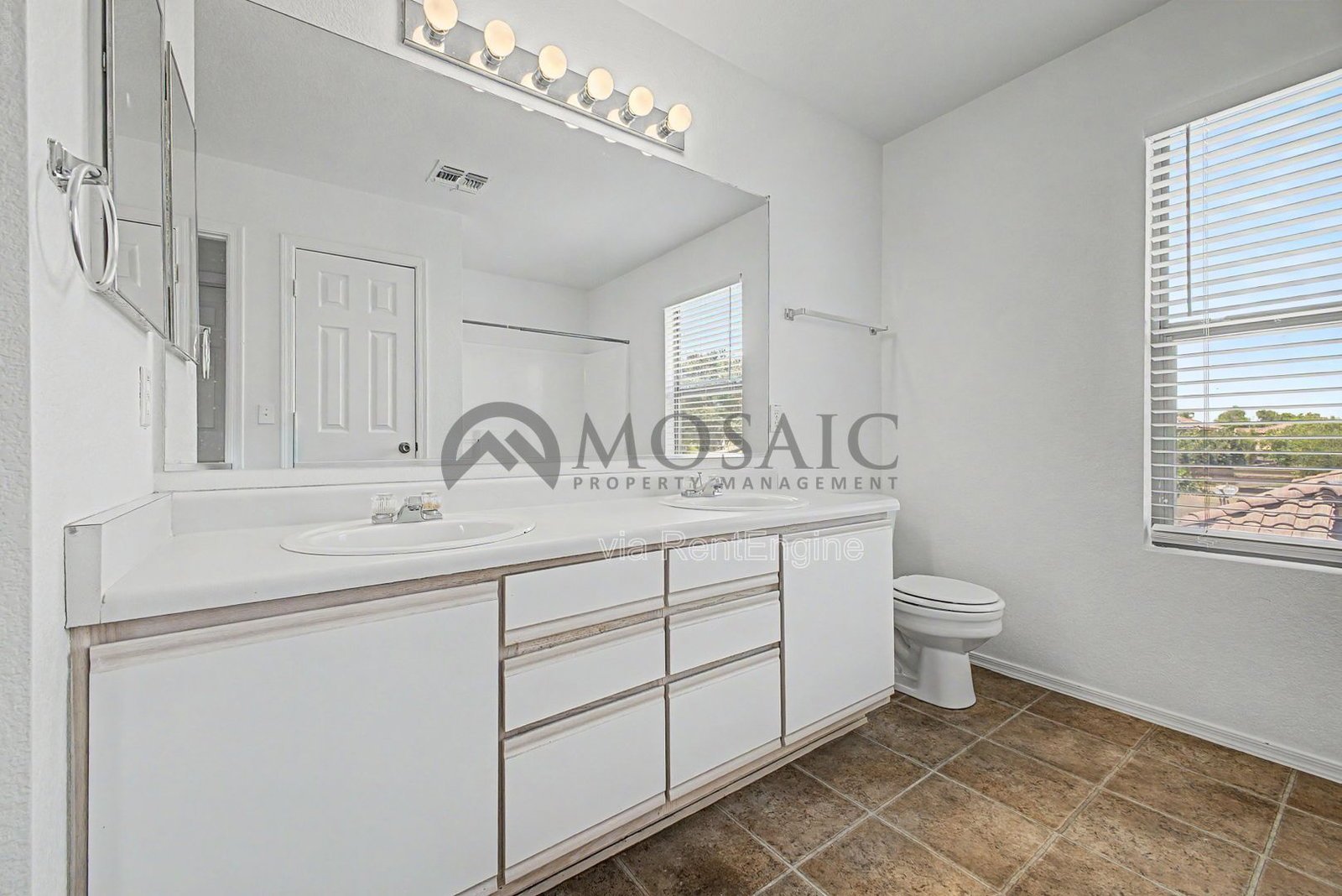 1,820 square feet of comfortable Chandler living! property image