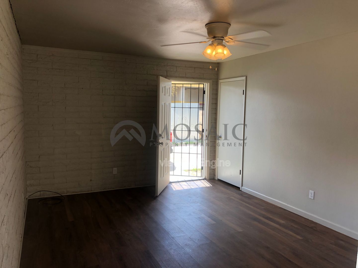 Beautiful affordable home in the heart of Tempe!     **Section 8 Accepted** property image