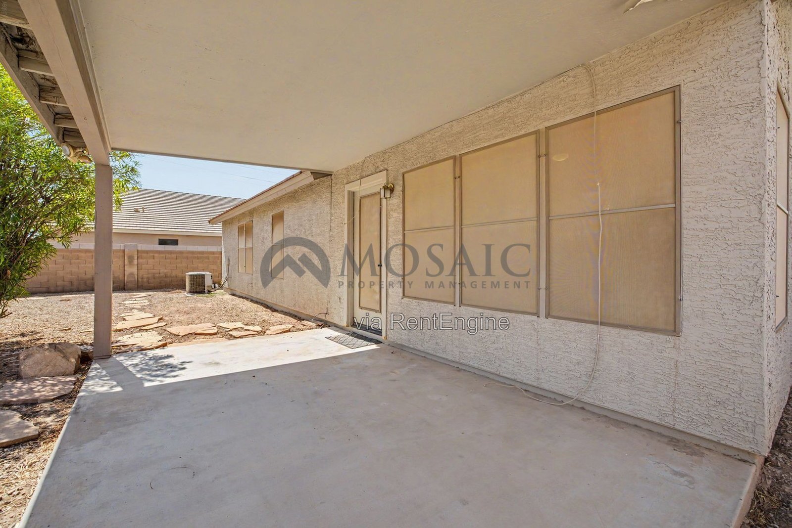 Newly upgraded Finley Farms 3 bed/2 bath With HUGE BACKYARD! property image