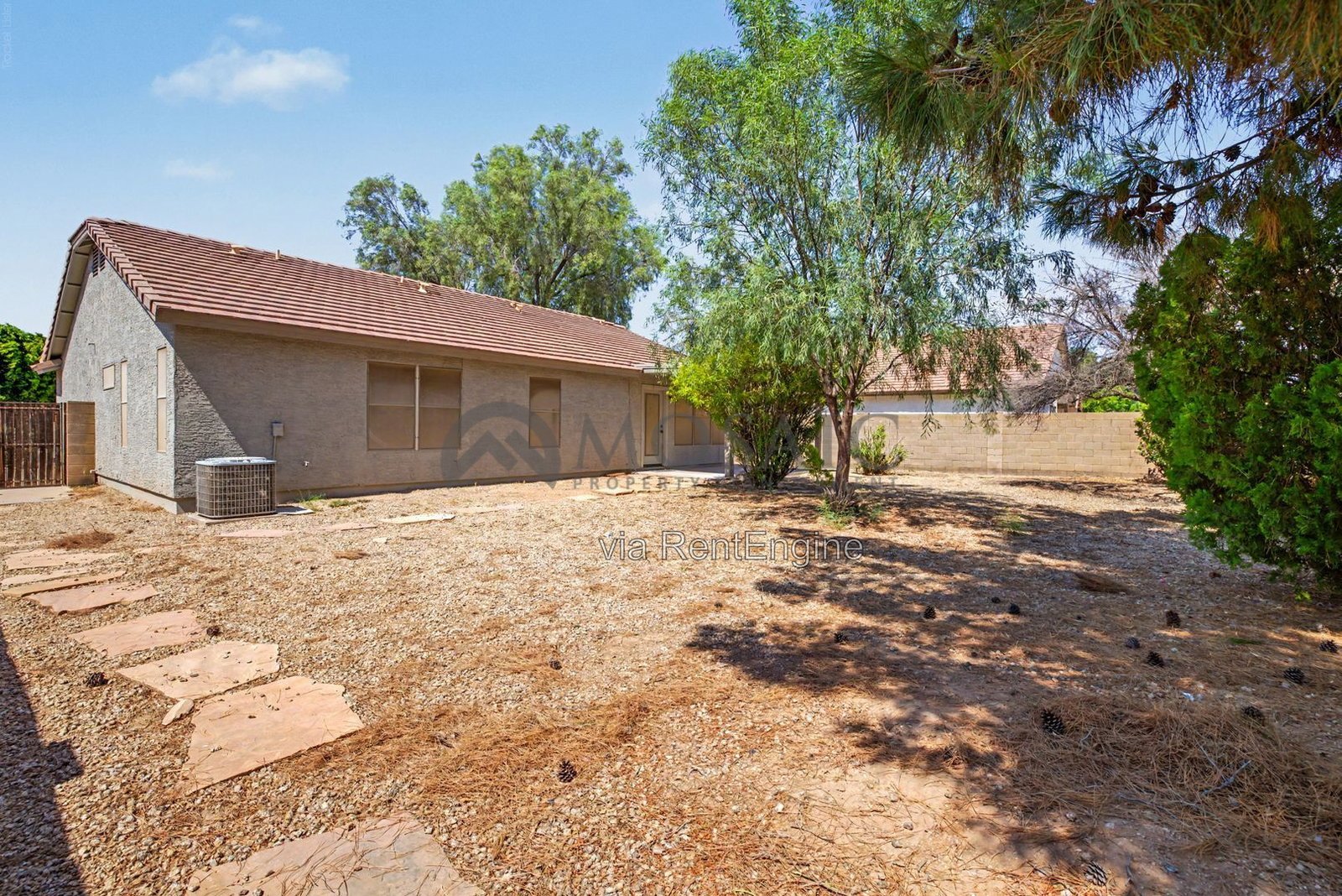 Newly upgraded Finley Farms 3 bed/2 bath With HUGE BACKYARD! property image