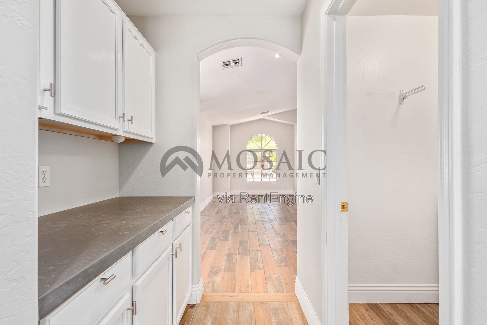 Charming Gilbert Home 3 bed/2 bath property image