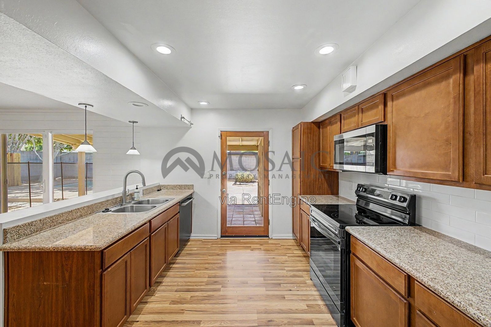 Sunshine, splashing, and a backyard built for it! property image