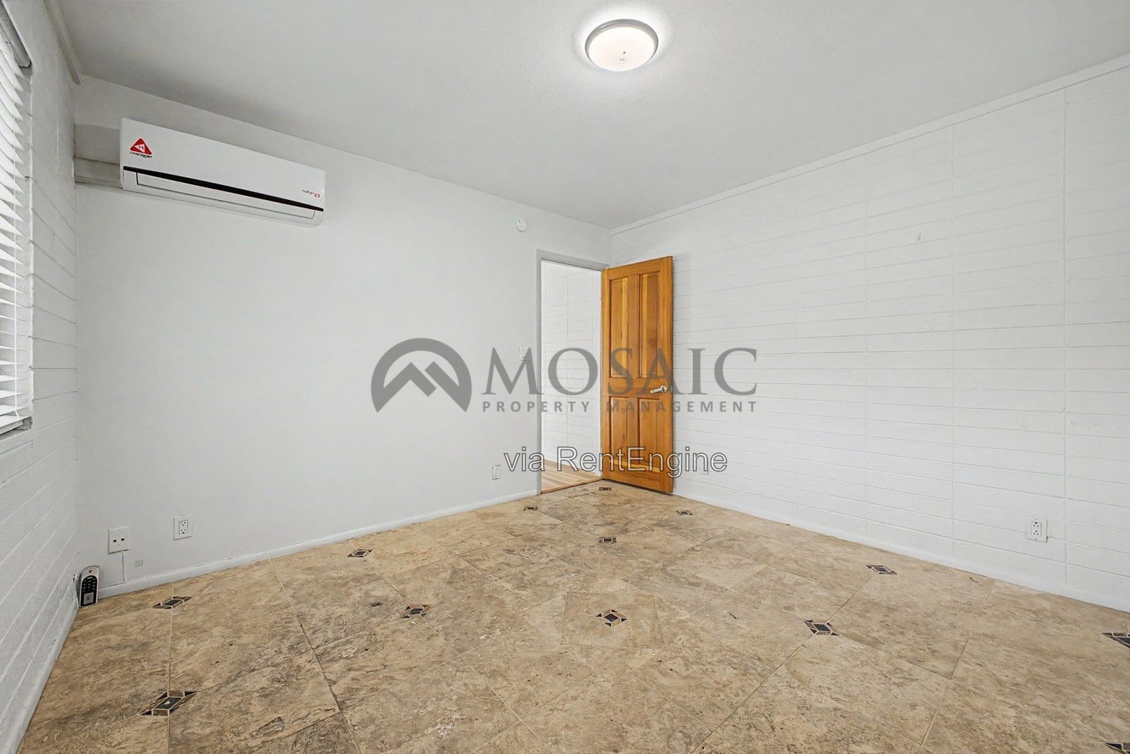 Sunshine, splashing, and a backyard built for it! property image