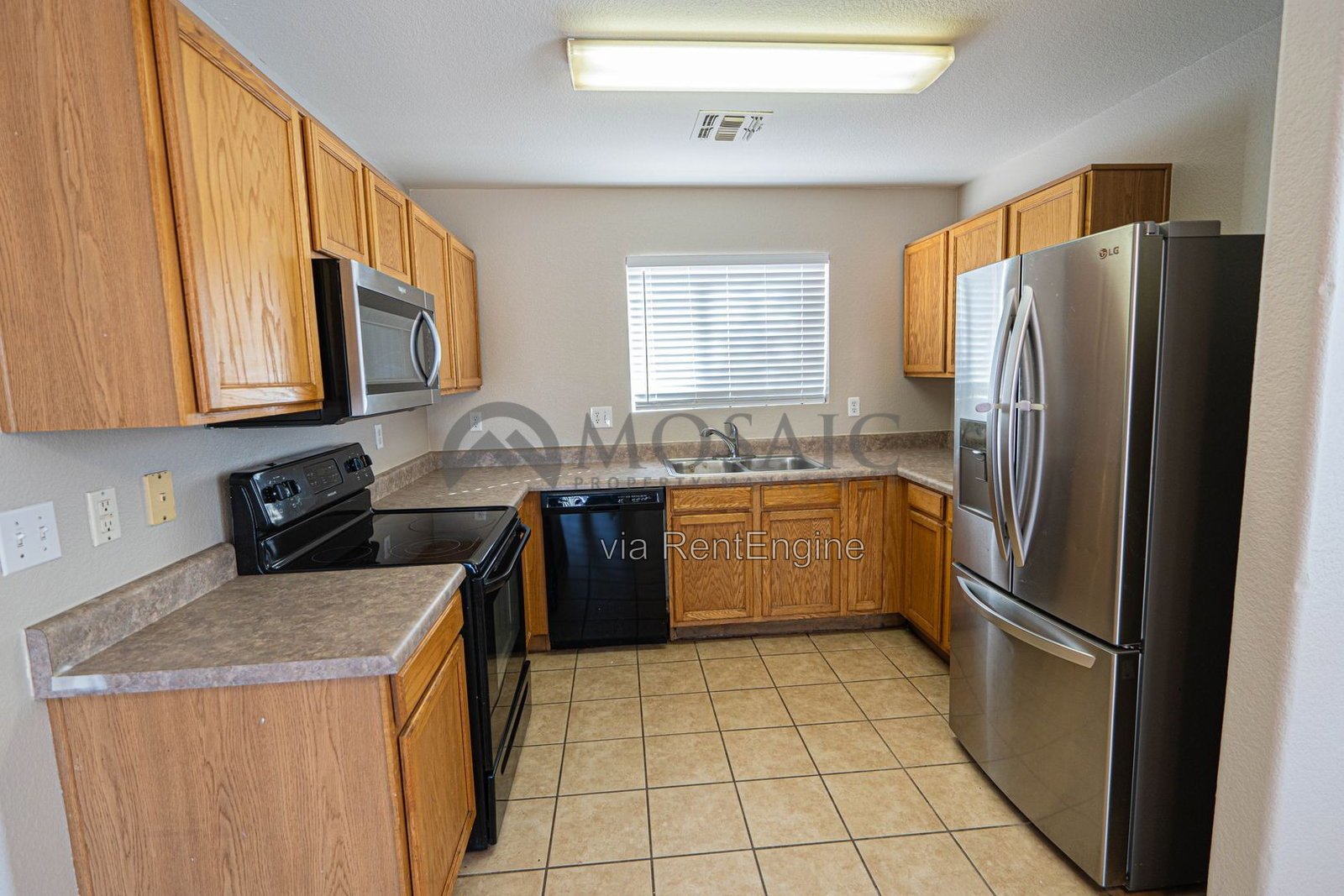 Perfect 3 bed/2 bath home in Johnson Ranch! property image