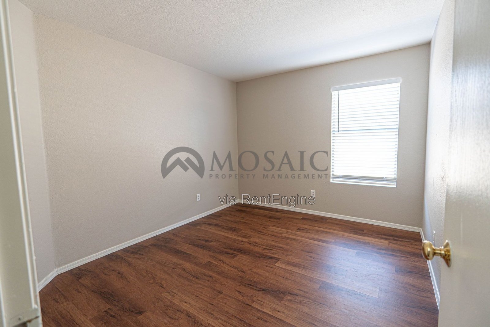 Perfect 3 bed/2 bath home in Johnson Ranch! property image