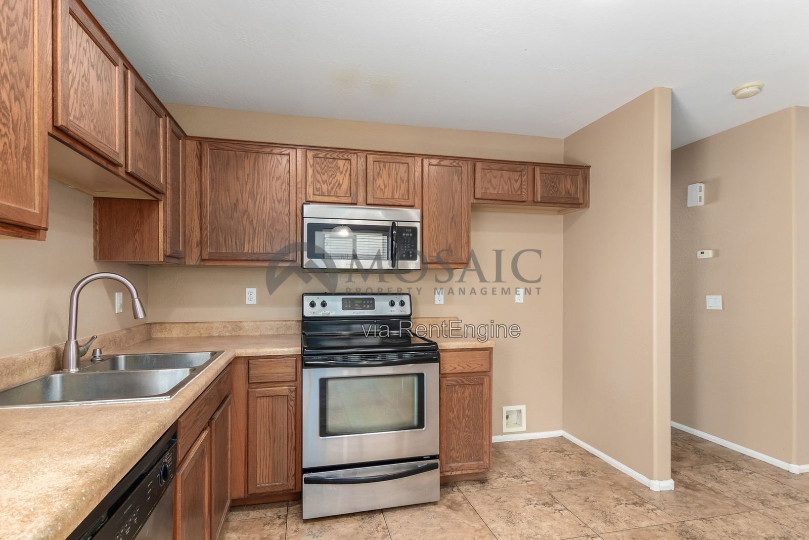 COZY 3 Bedroom/2 Bath Home in San Tan Valley property image