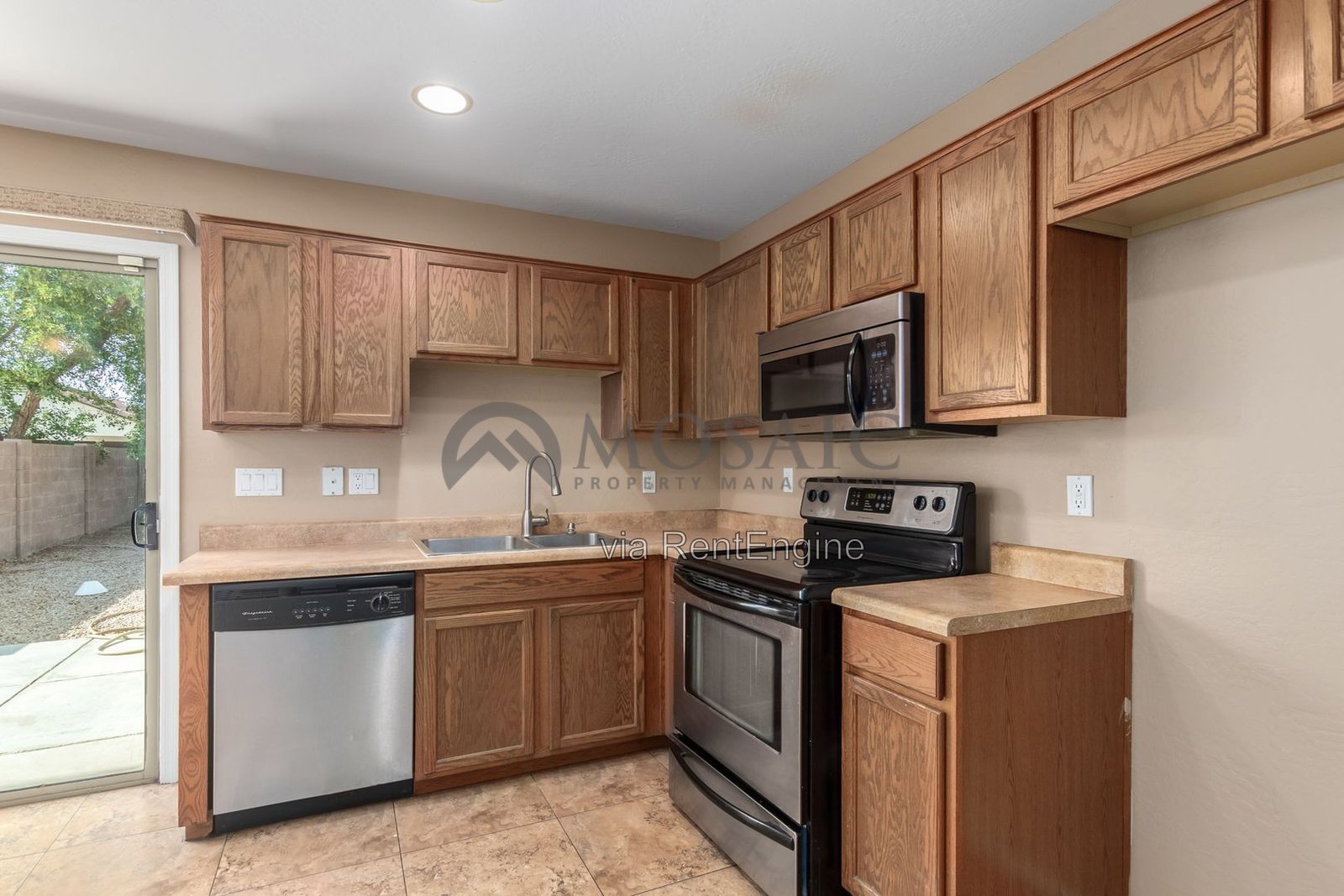COZY 3 Bedroom/2 Bath Home in San Tan Valley property image