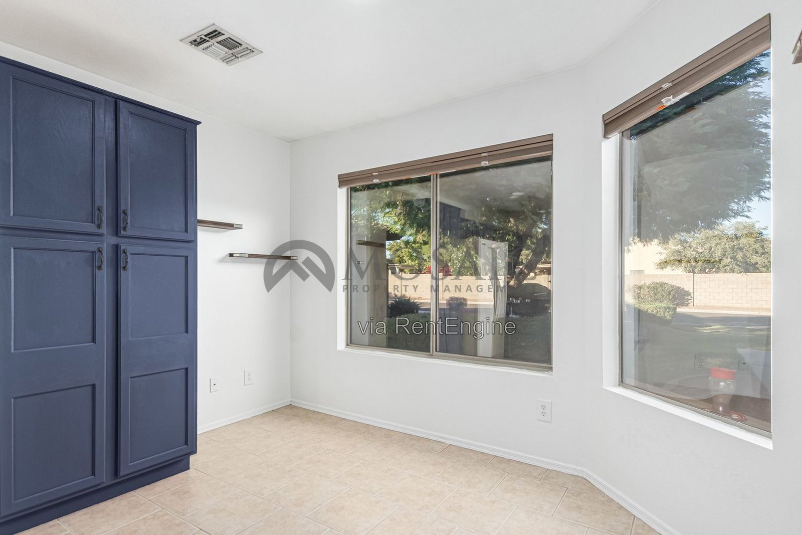 Lovely 3 bed/2 bath home in Surprise property image