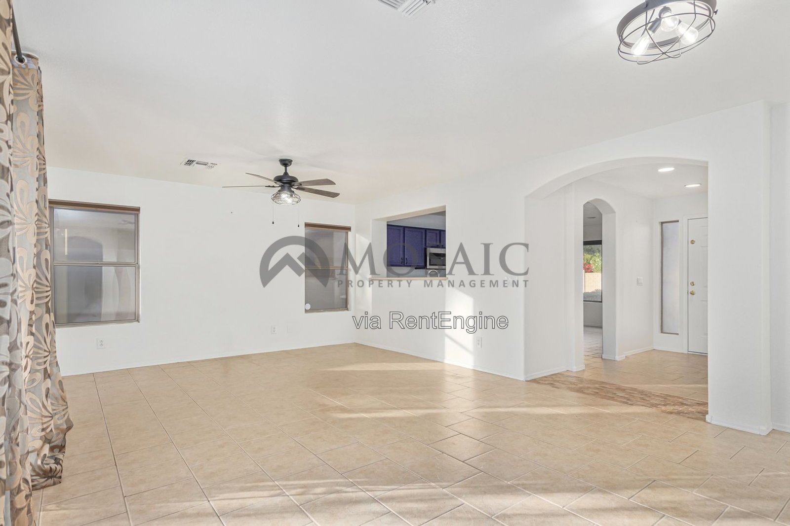Lovely 3 bed/2 bath home in Surprise property image