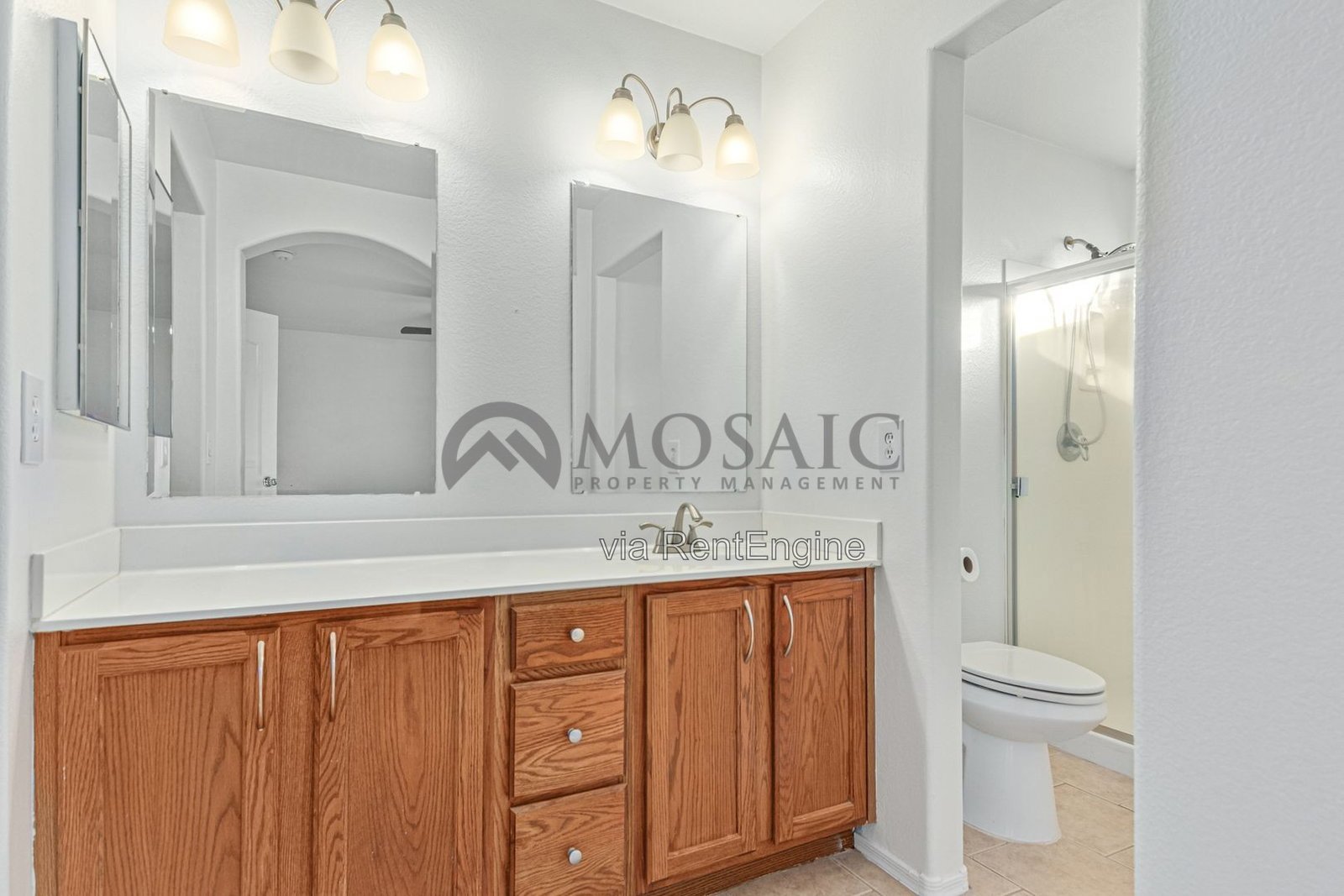 Lovely 3 bed/2 bath home in Surprise property image