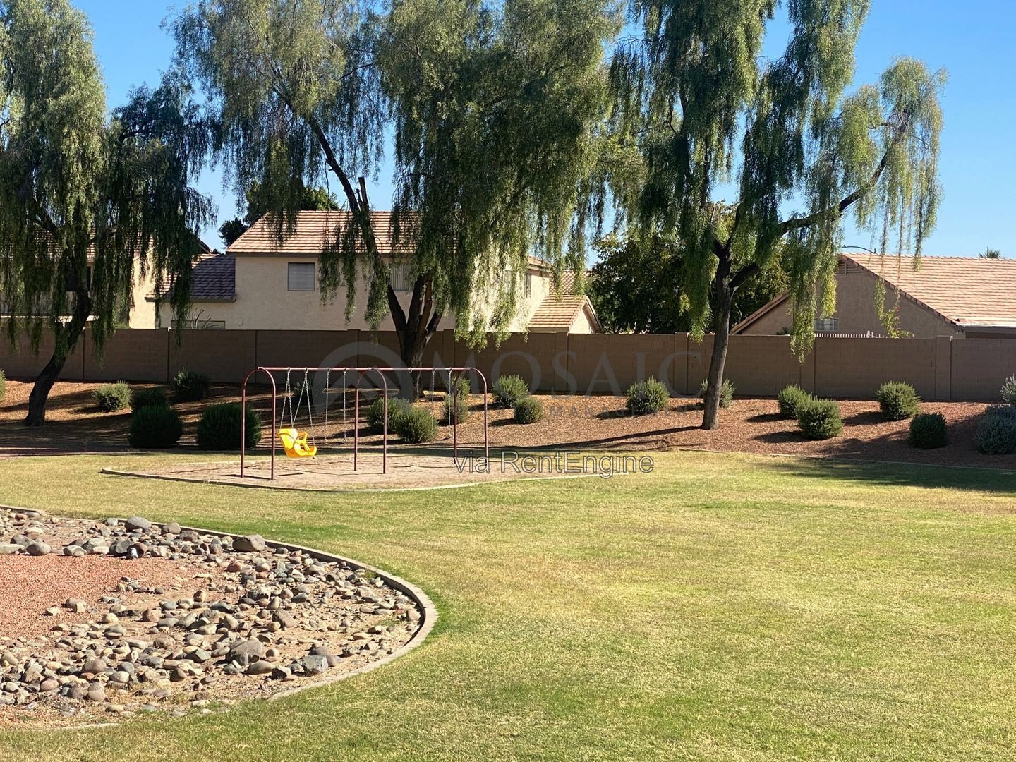 Lovely 3 bed/2 bath home in Surprise property image