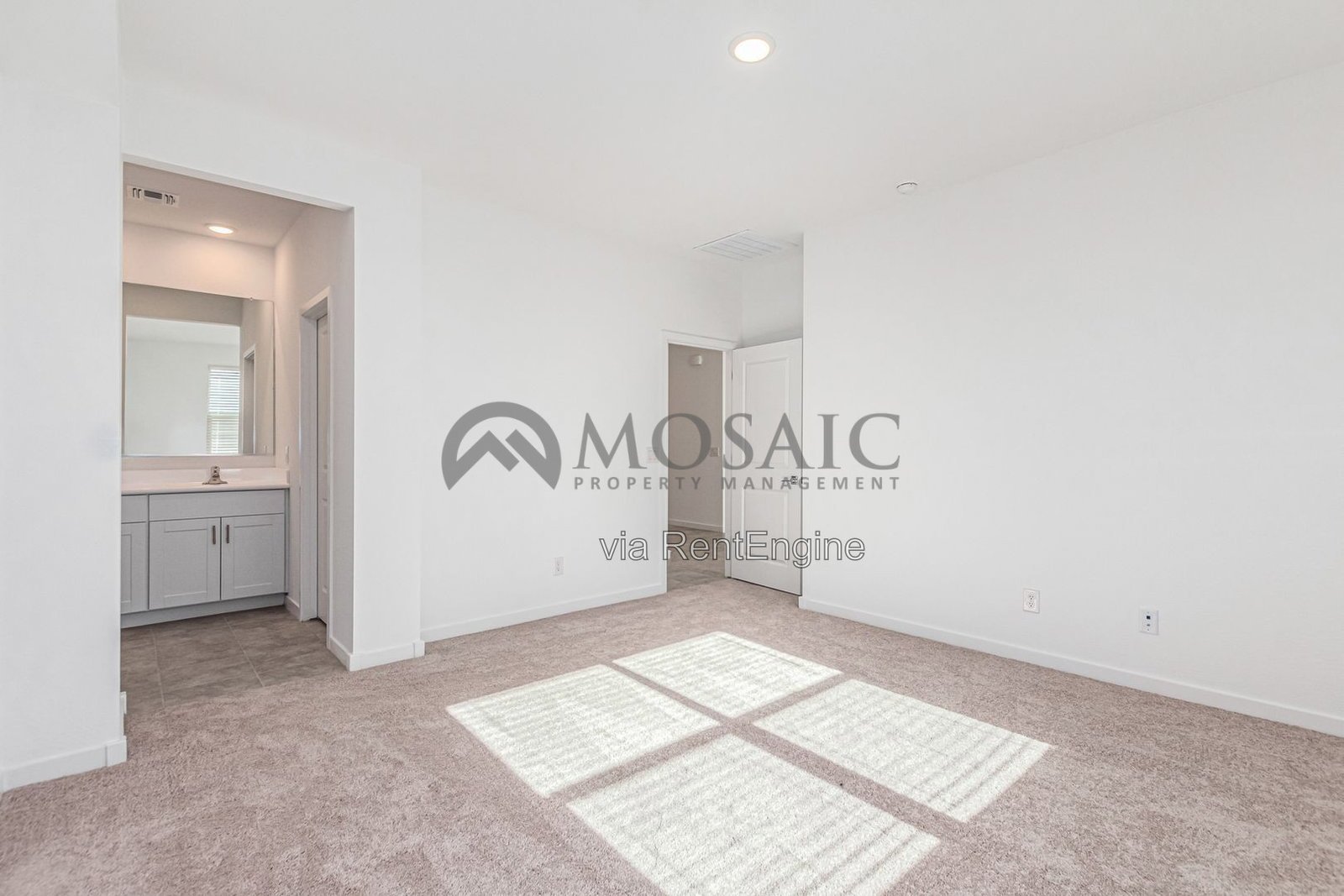 CHARMING MODERN 3 bed/2bath home! property image