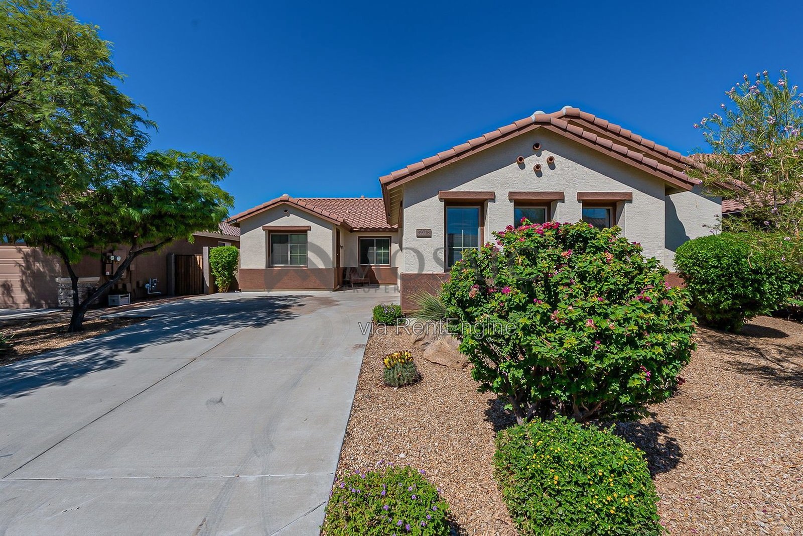 Gorgeous 3br/2b Home Plus Den and CASITA!! property image