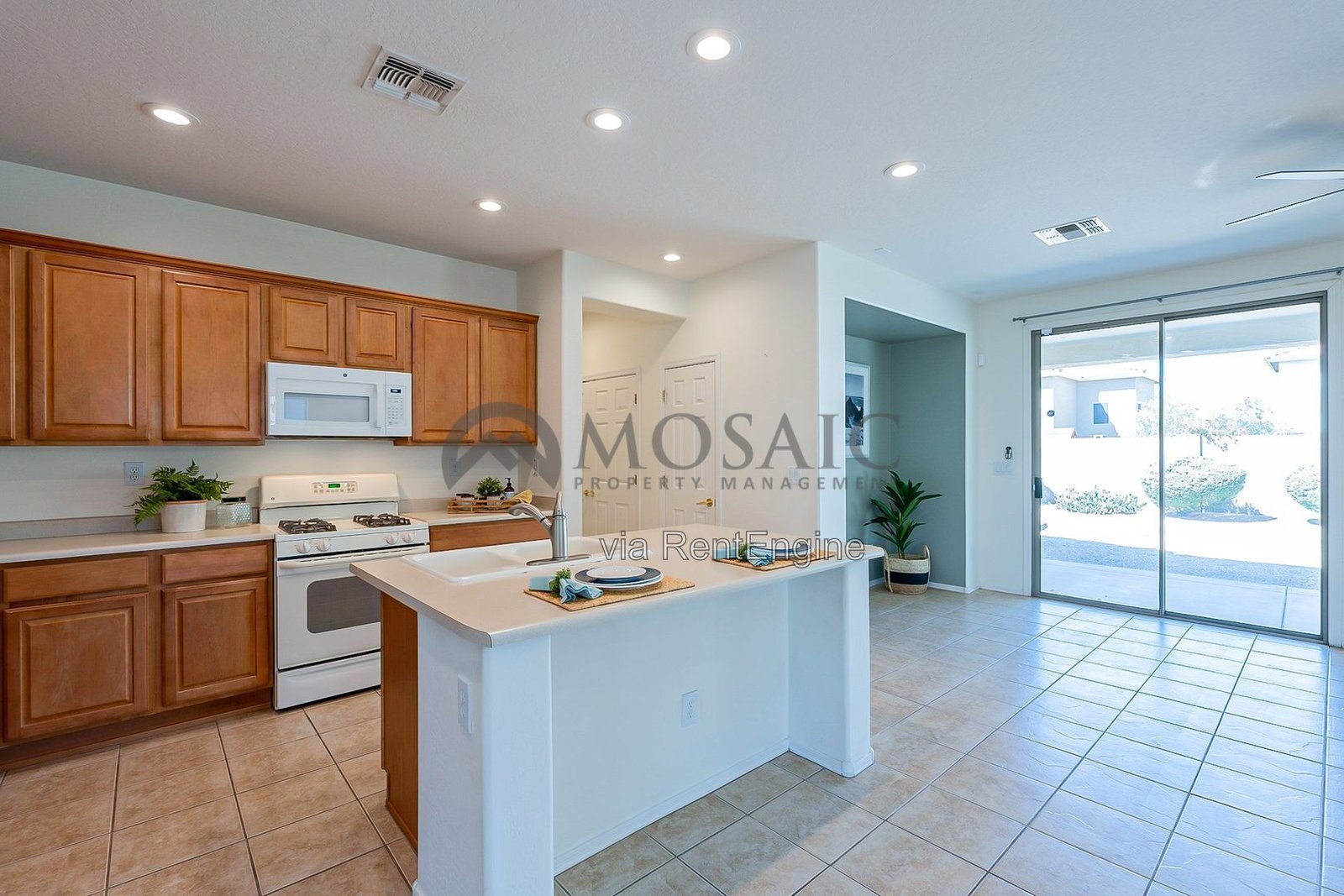 Gorgeous 3br/2b Home Plus Den and CASITA!! property image