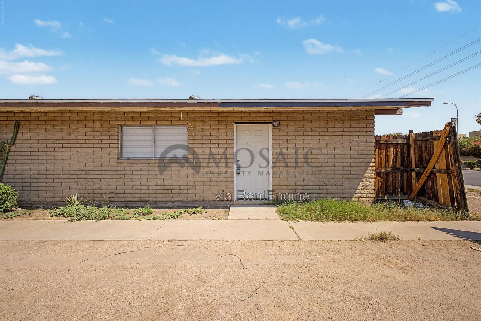 Beautiful affordable home in the heart of Tempe!     **Section 8 Accepted** property image