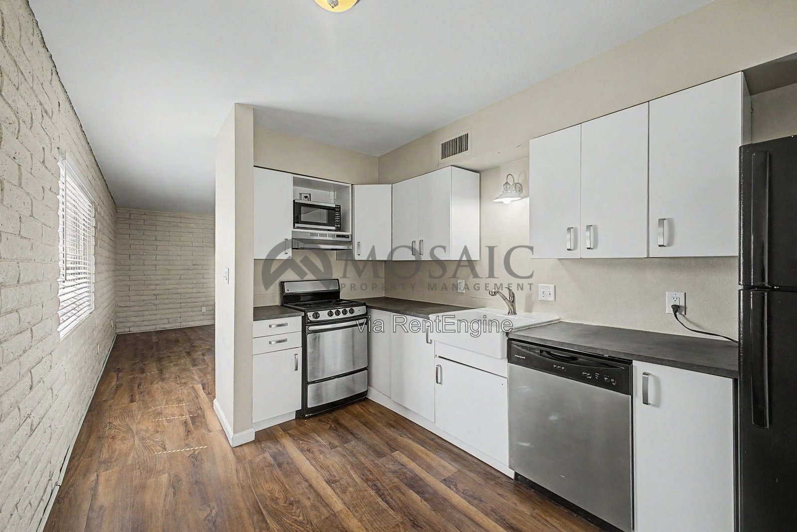 Beautiful affordable home in the heart of Tempe!     **Section 8 Accepted** property image