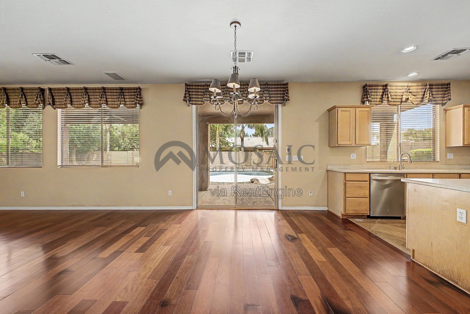 5 Bedroom in Chandler with Pool!! property image