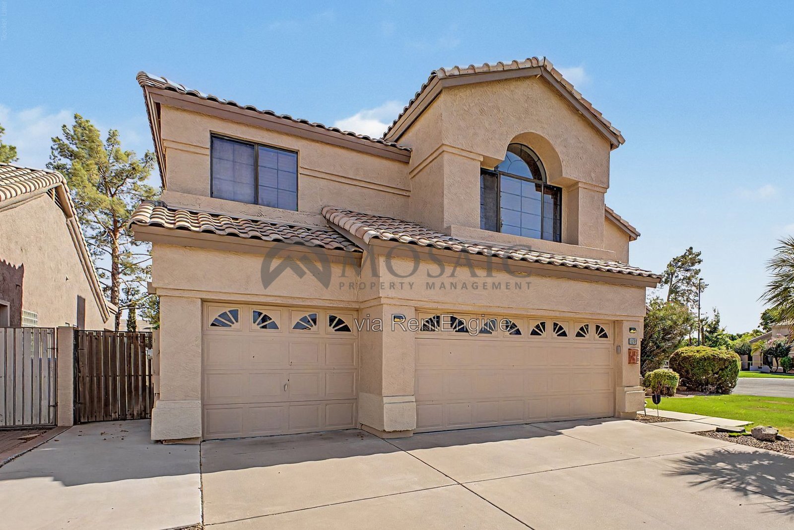 Sprawling  Val Vista Lakes 4 Bed, 3 Bath Home with Resort-Style Backyard! property image