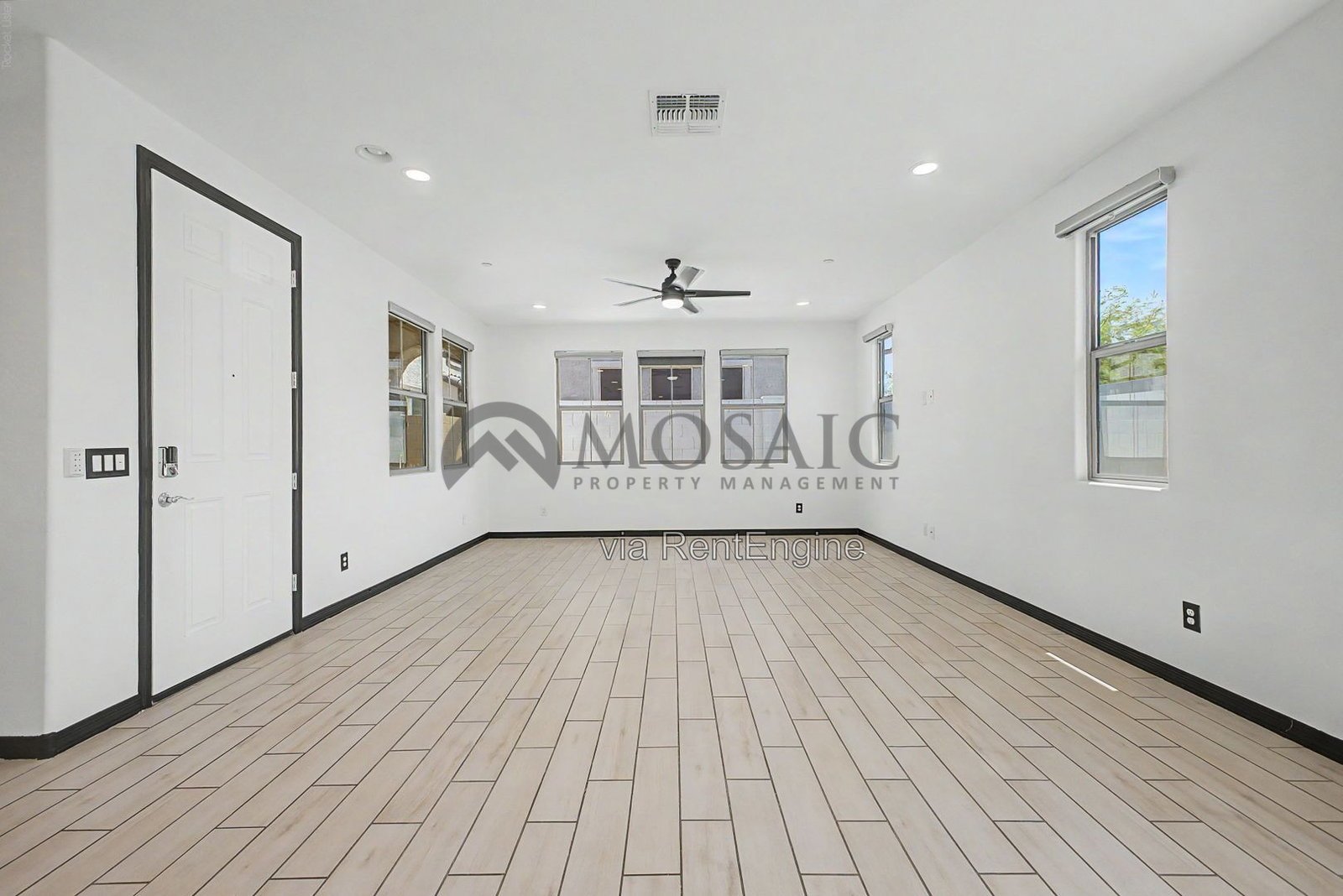 Amazing 3 bed, 2.5 bathroom home in Mesa! property image
